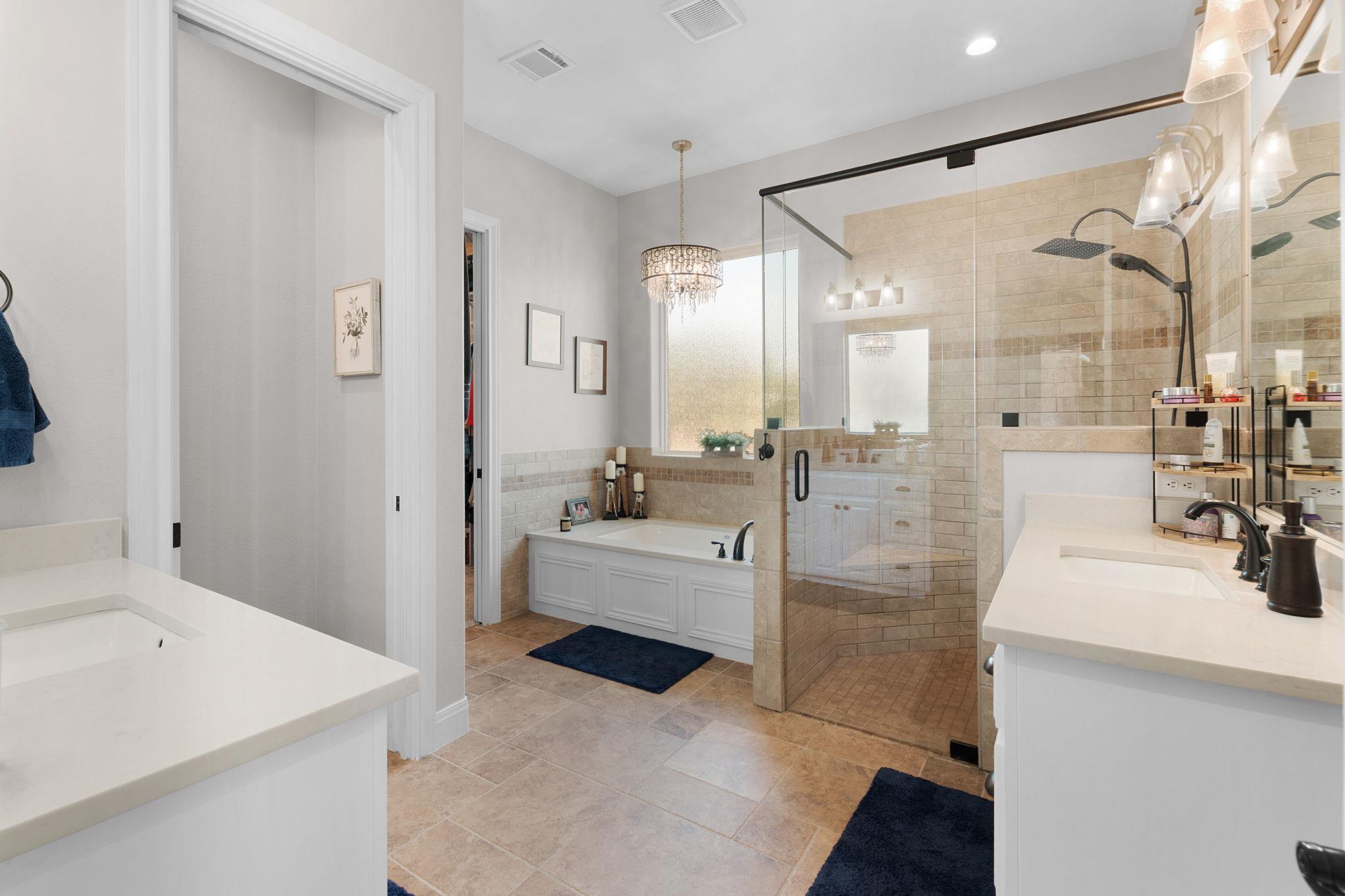 201 Brothers Ln, Burnet, TX 78611