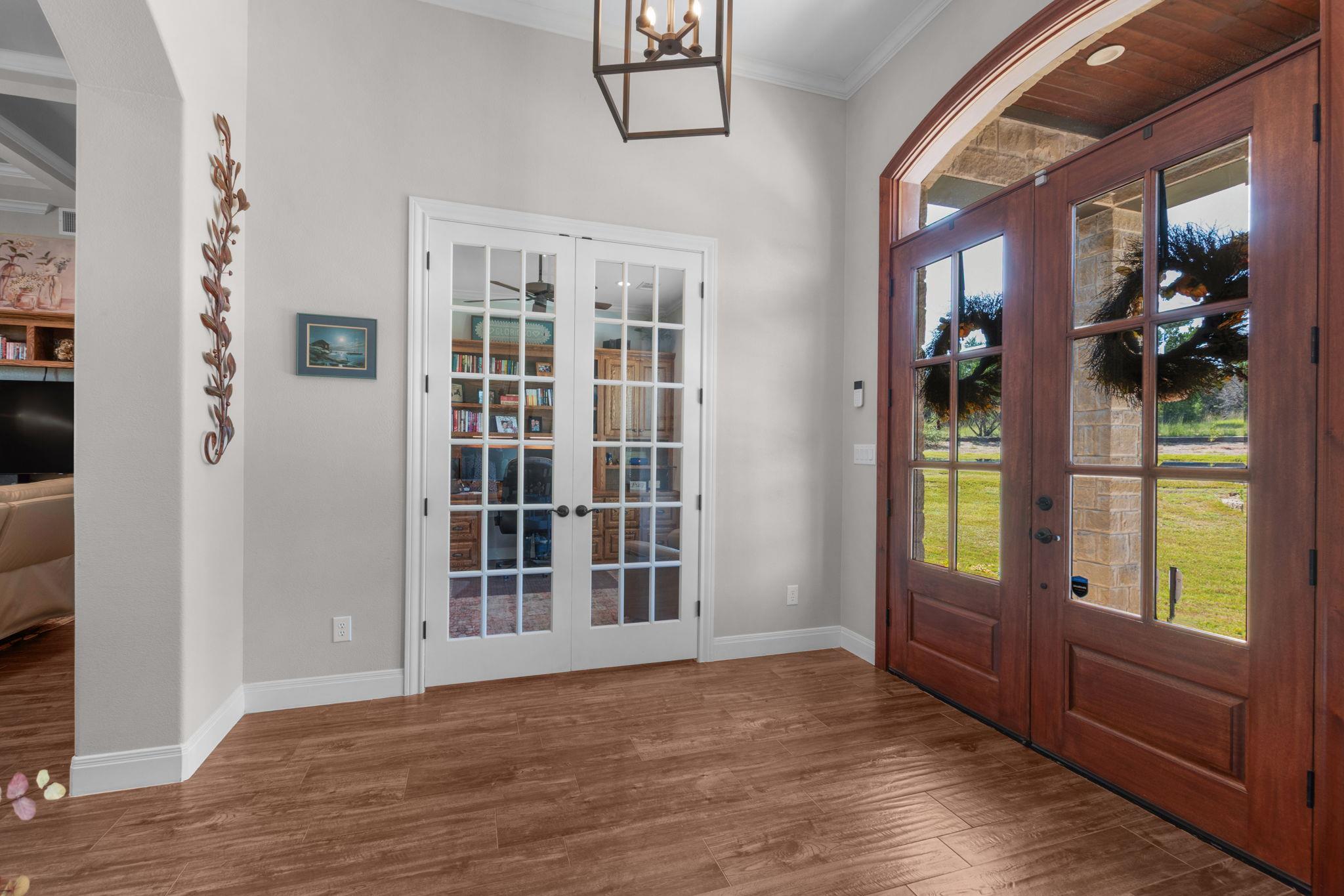 201 Brothers Ln, Burnet, TX 78611