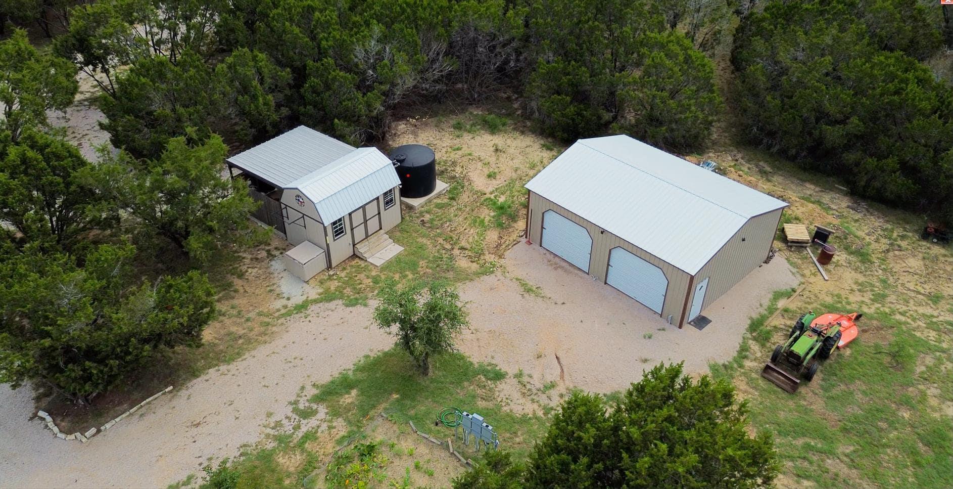 201 Brothers Ln, Burnet, TX 78611