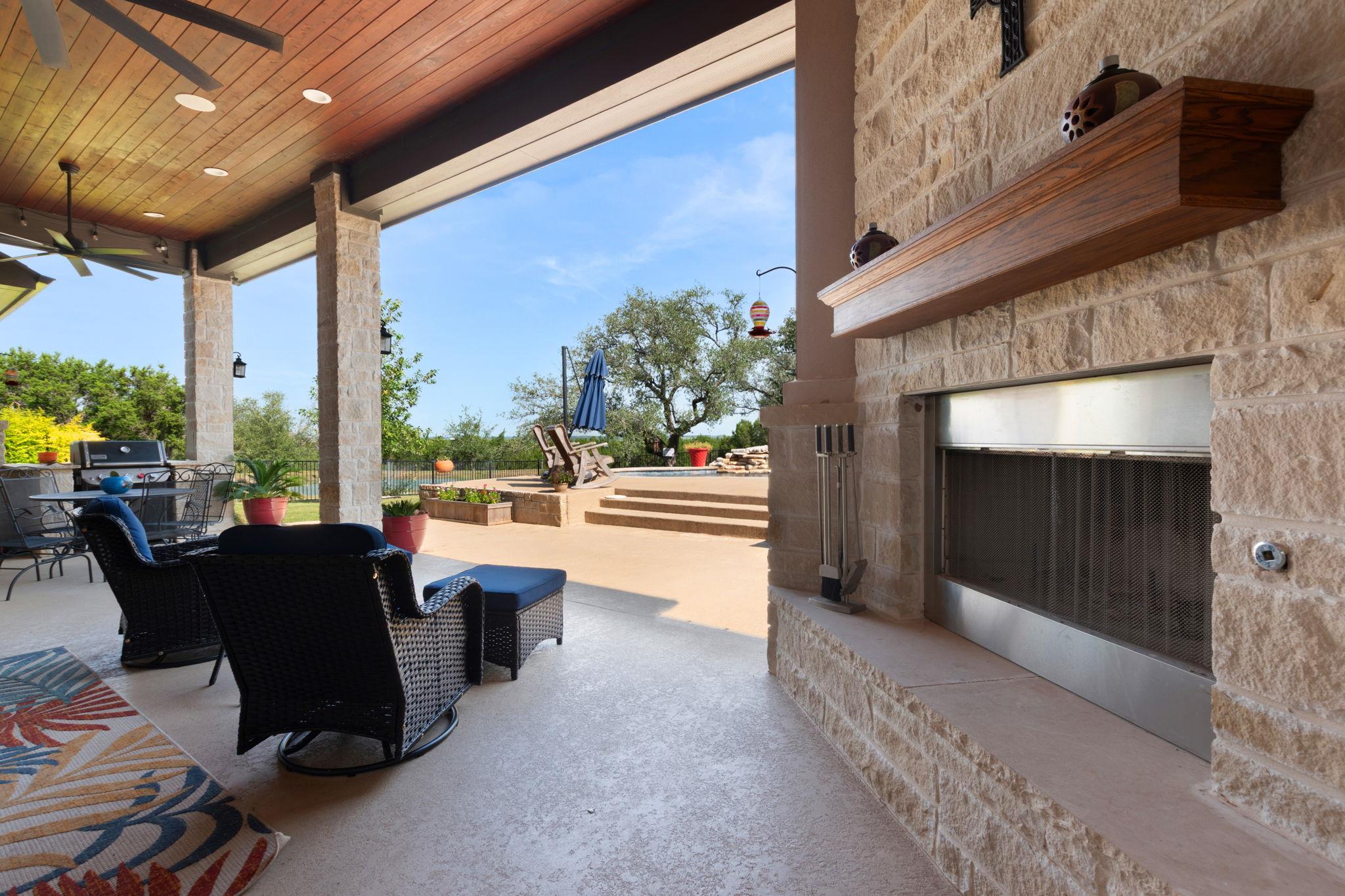 201 Brothers Ln, Burnet, TX 78611