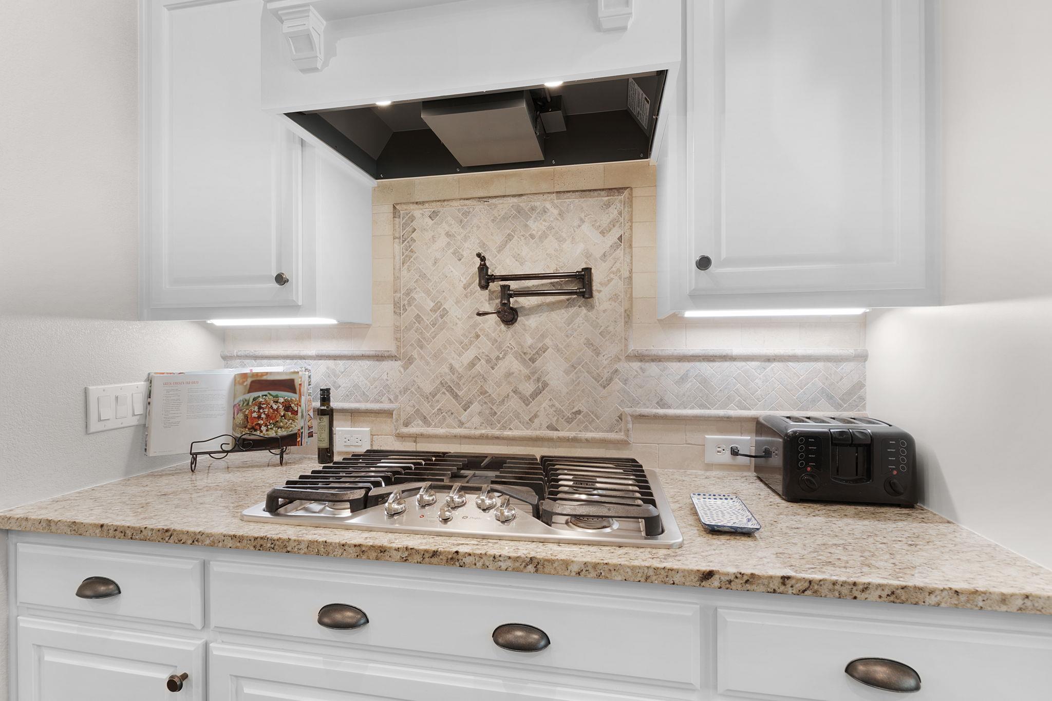 201 Brothers Ln, Burnet, TX 78611