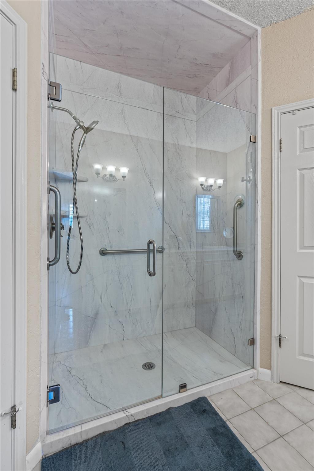 281 Lemens Ave, Hutto, TX 78634