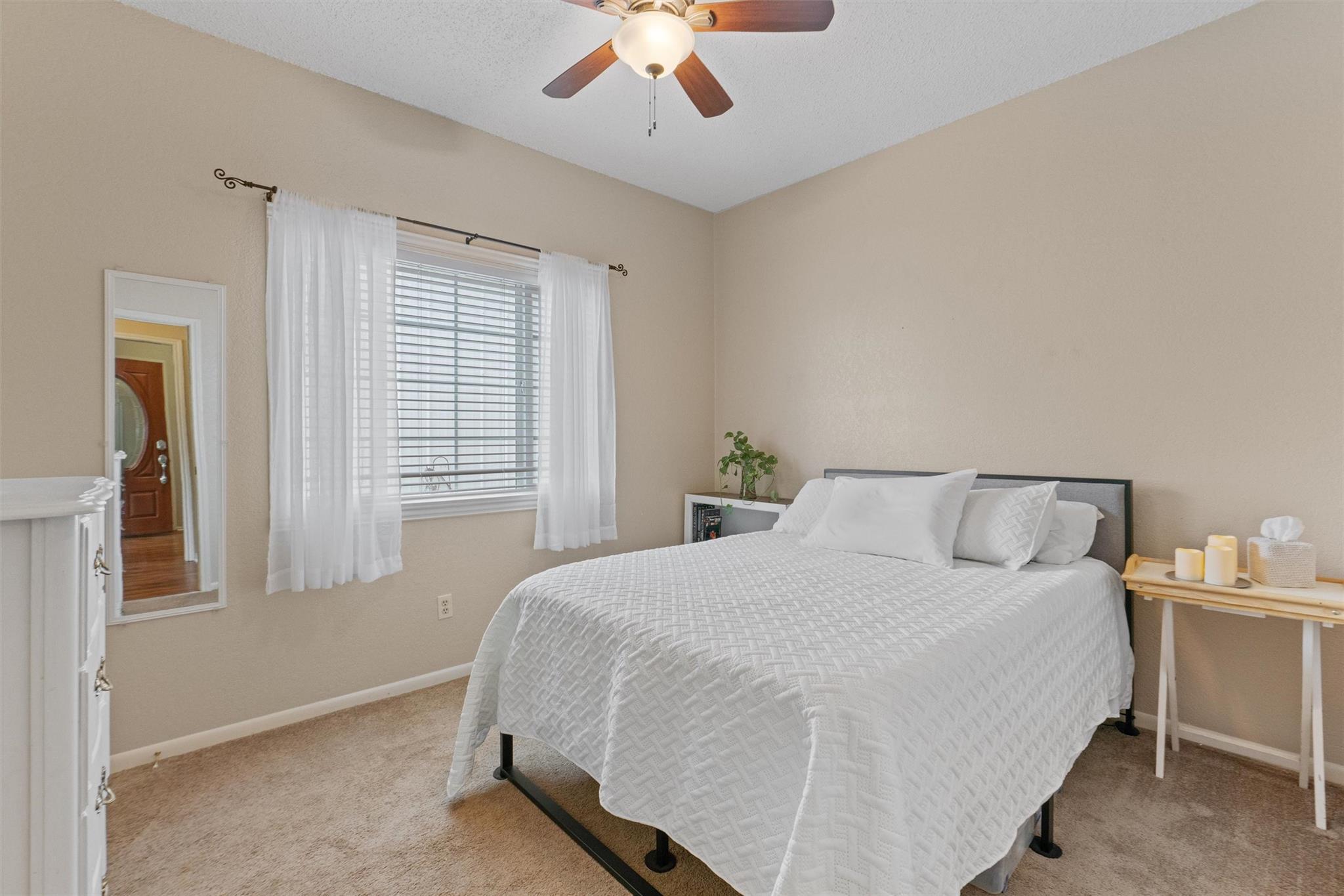 281 Lemens Ave, Hutto, TX 78634