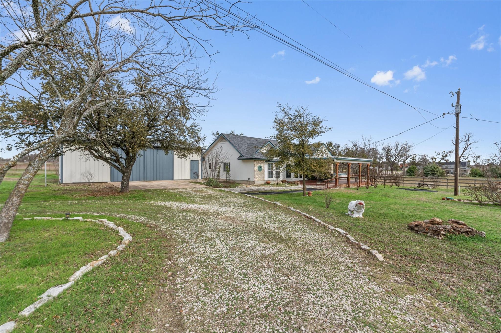 281 Lemens Ave, Hutto, TX 78634