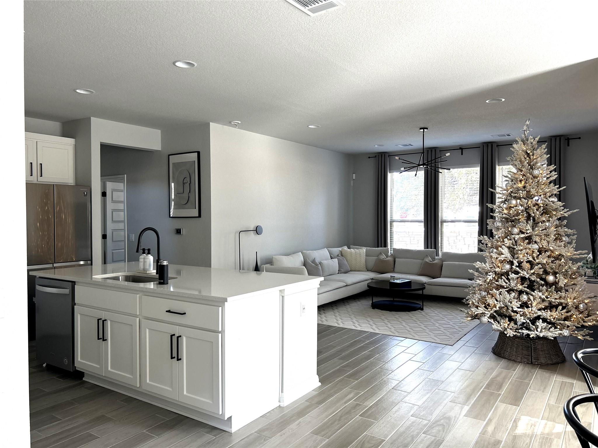 700 Hays Hill Dr # 1, Georgetown, TX 78633