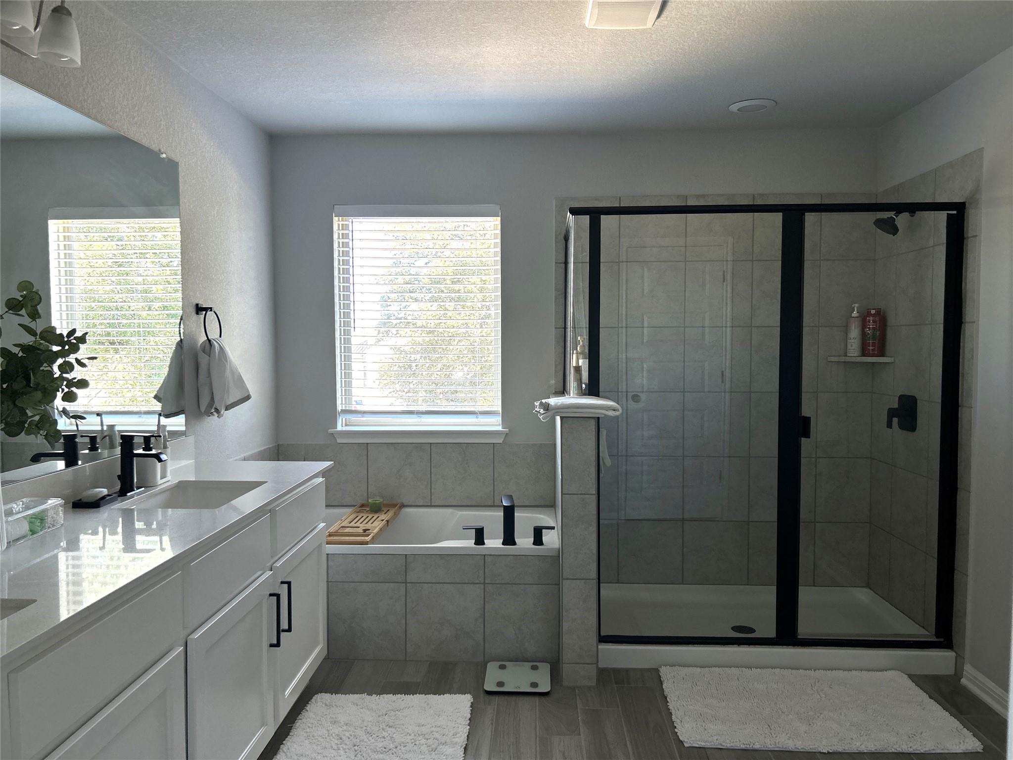 700 Hays Hill Dr # 1, Georgetown, TX 78633