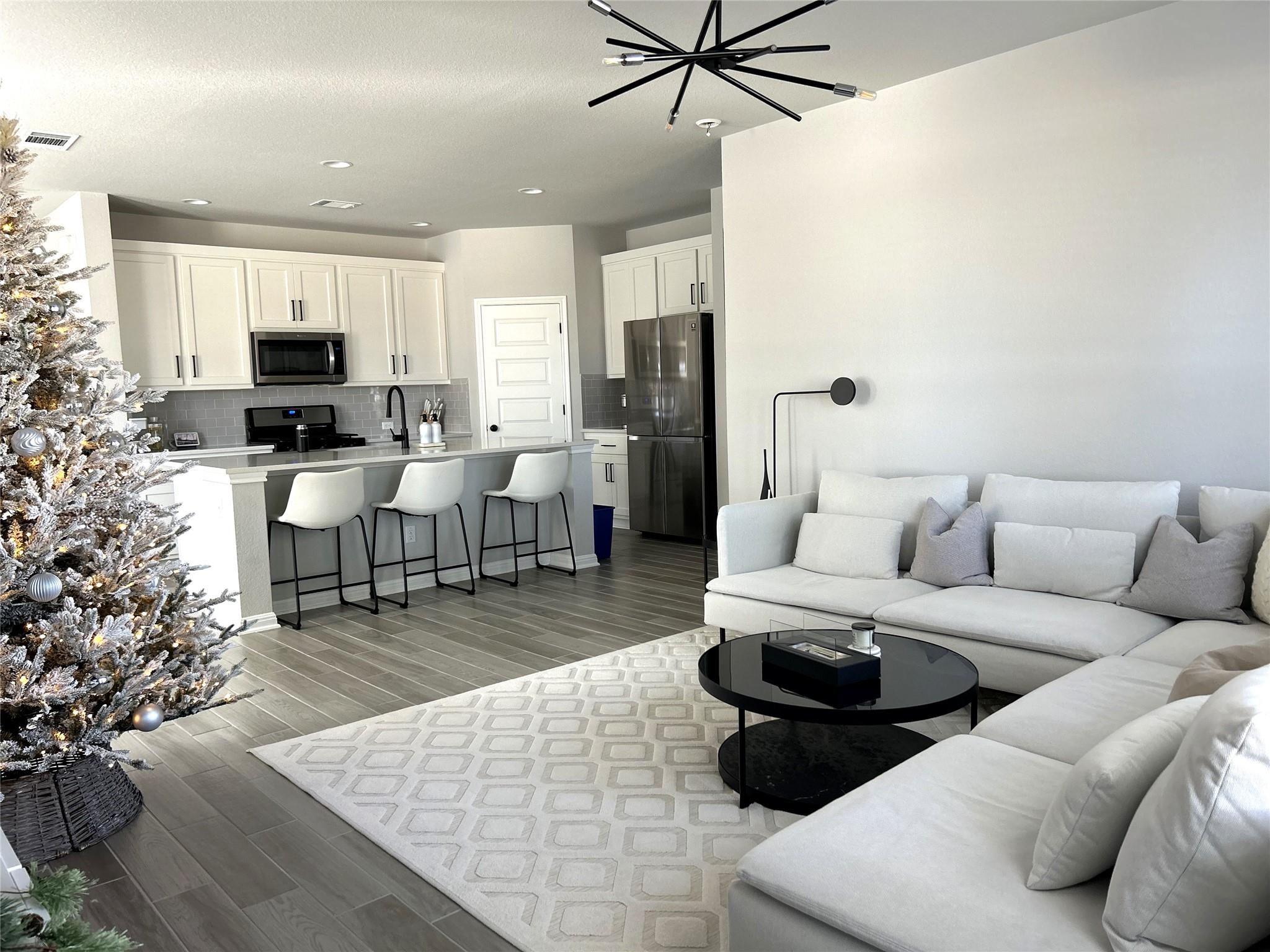 700 Hays Hill Dr # 1, Georgetown, TX 78633