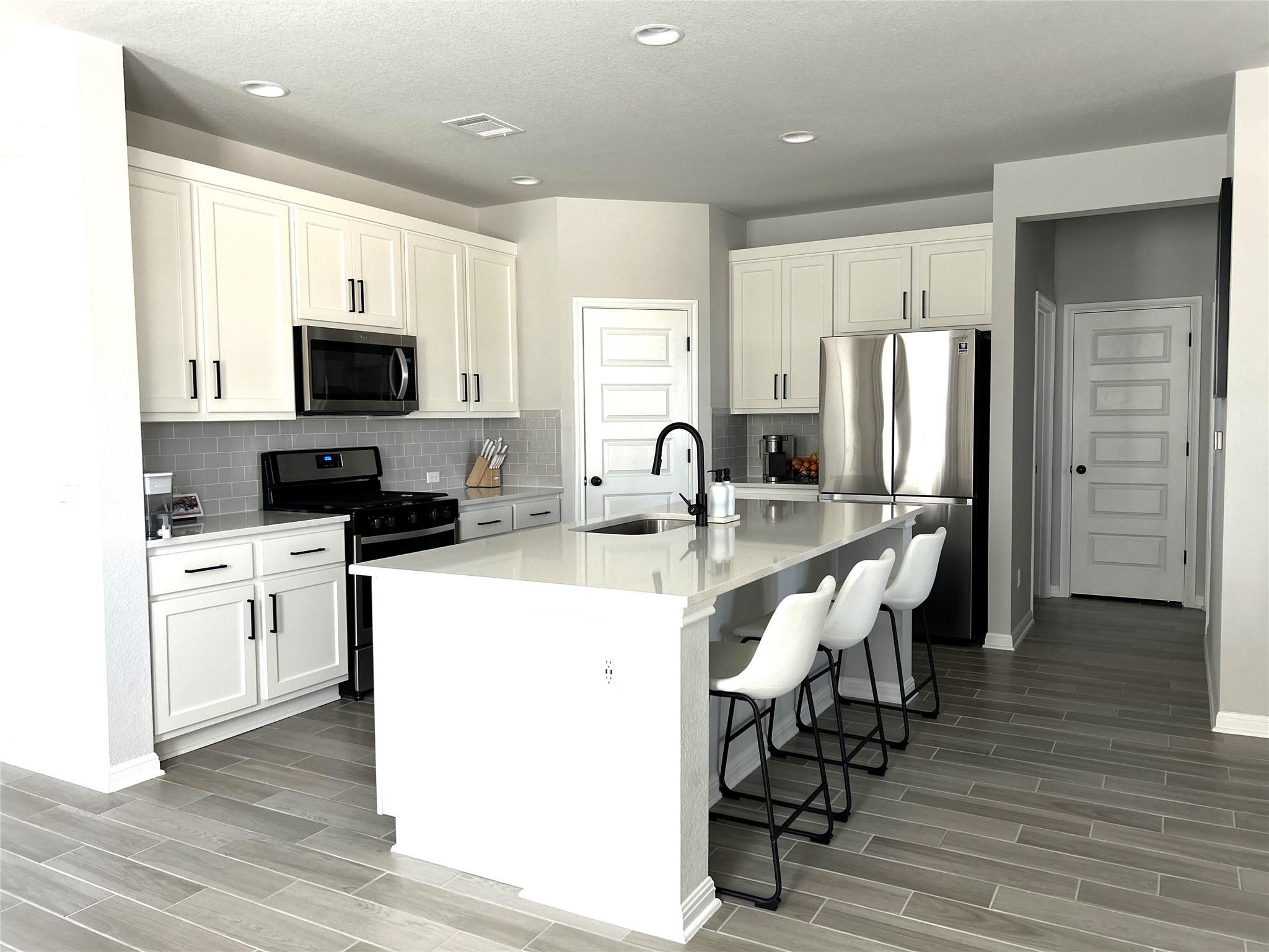 700 Hays Hill Dr # 1, Georgetown, TX 78633