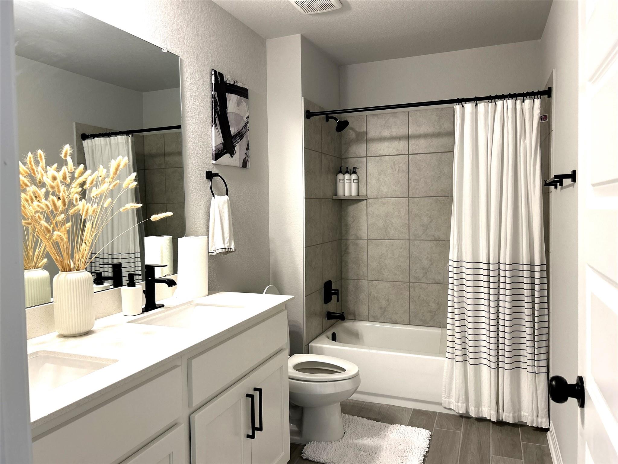 700 Hays Hill Dr # 1, Georgetown, TX 78633