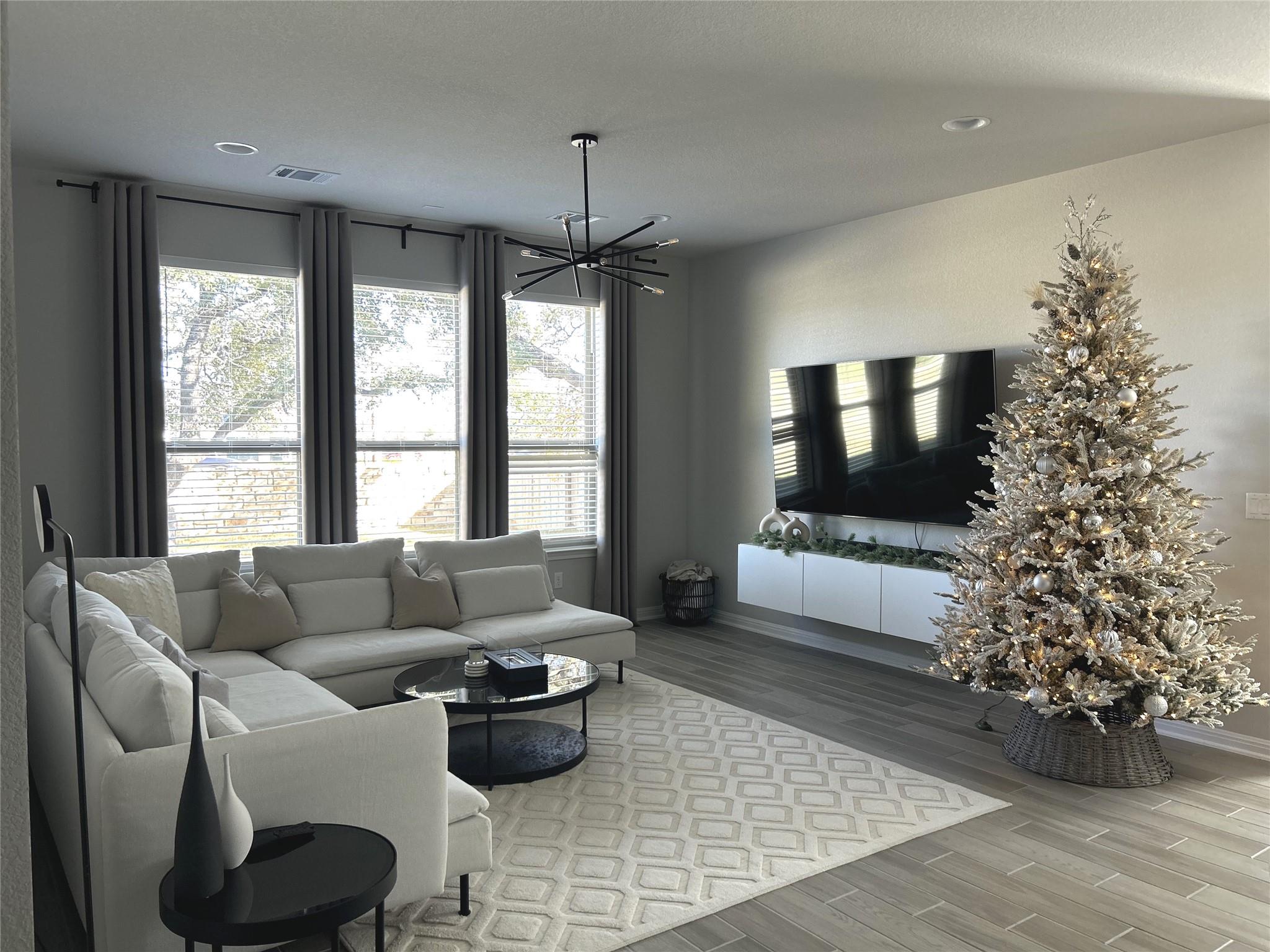 700 Hays Hill Dr # 1, Georgetown, TX 78633