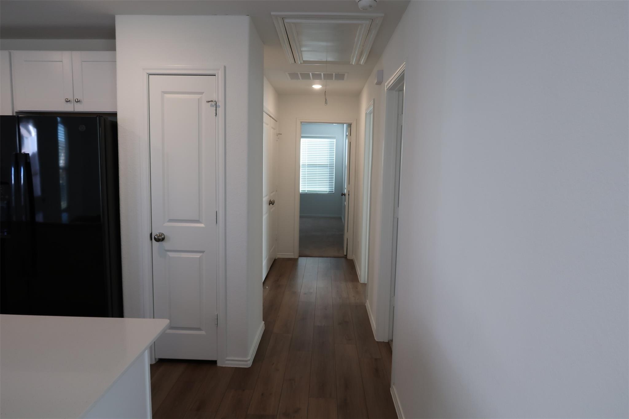 716 Commander Abbott Dr, Jarrell, TX 76537