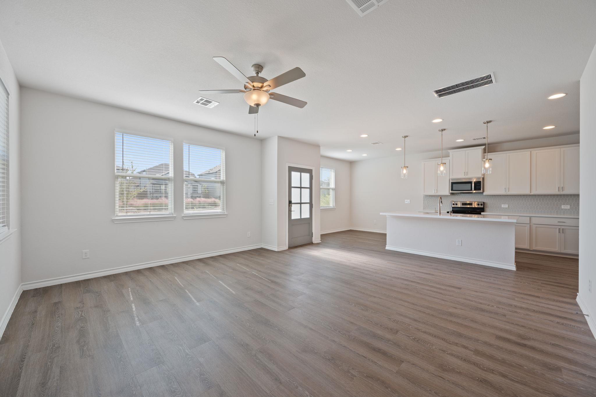 768 Long Run, Liberty Hill, TX 78642