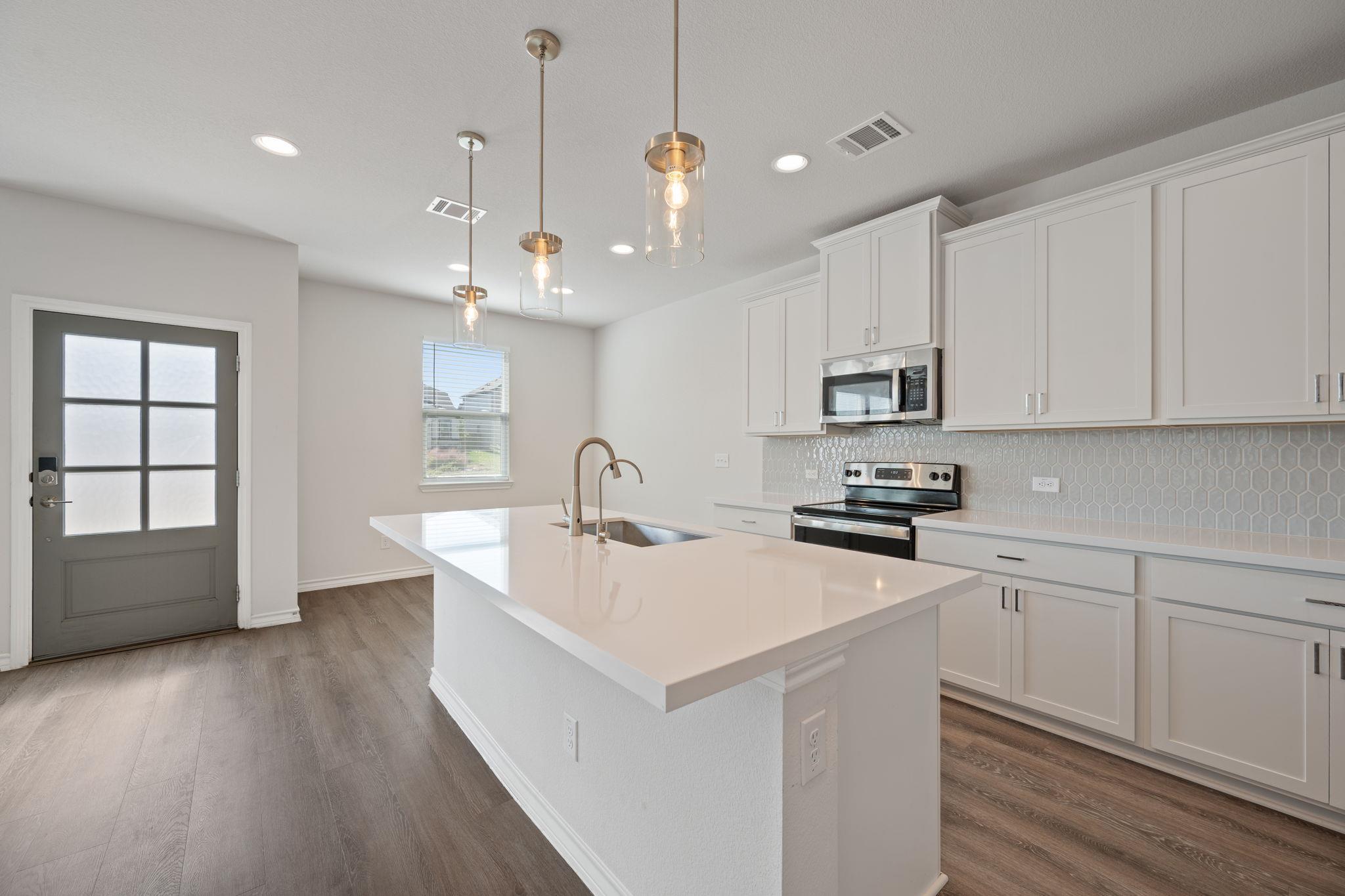 768 Long Run, Liberty Hill, TX 78642