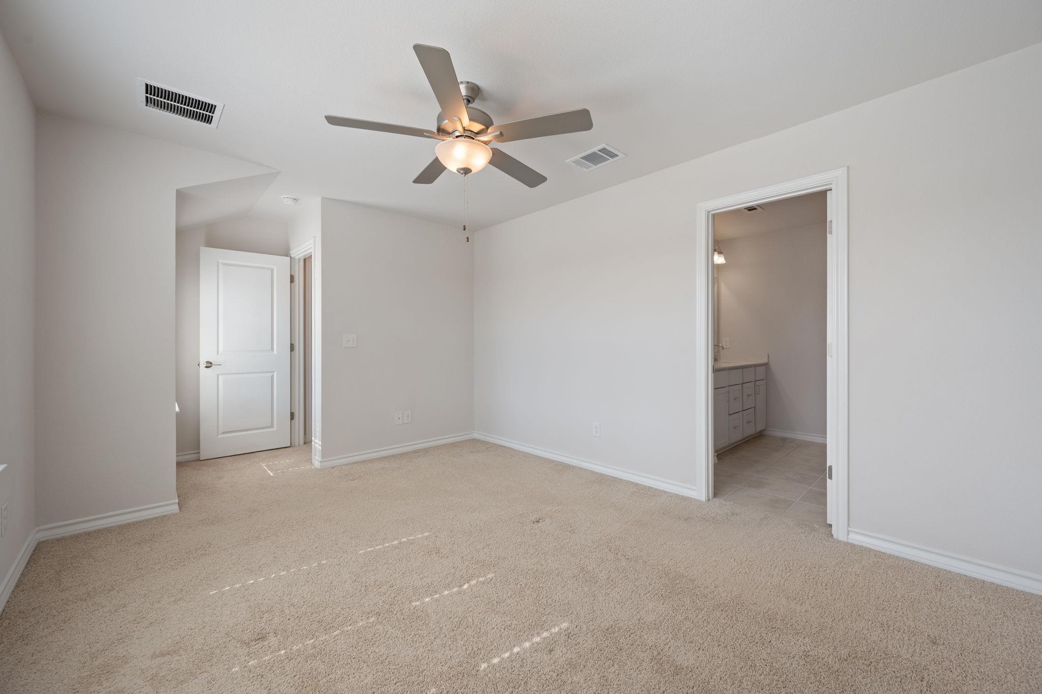 768 Long Run, Liberty Hill, TX 78642