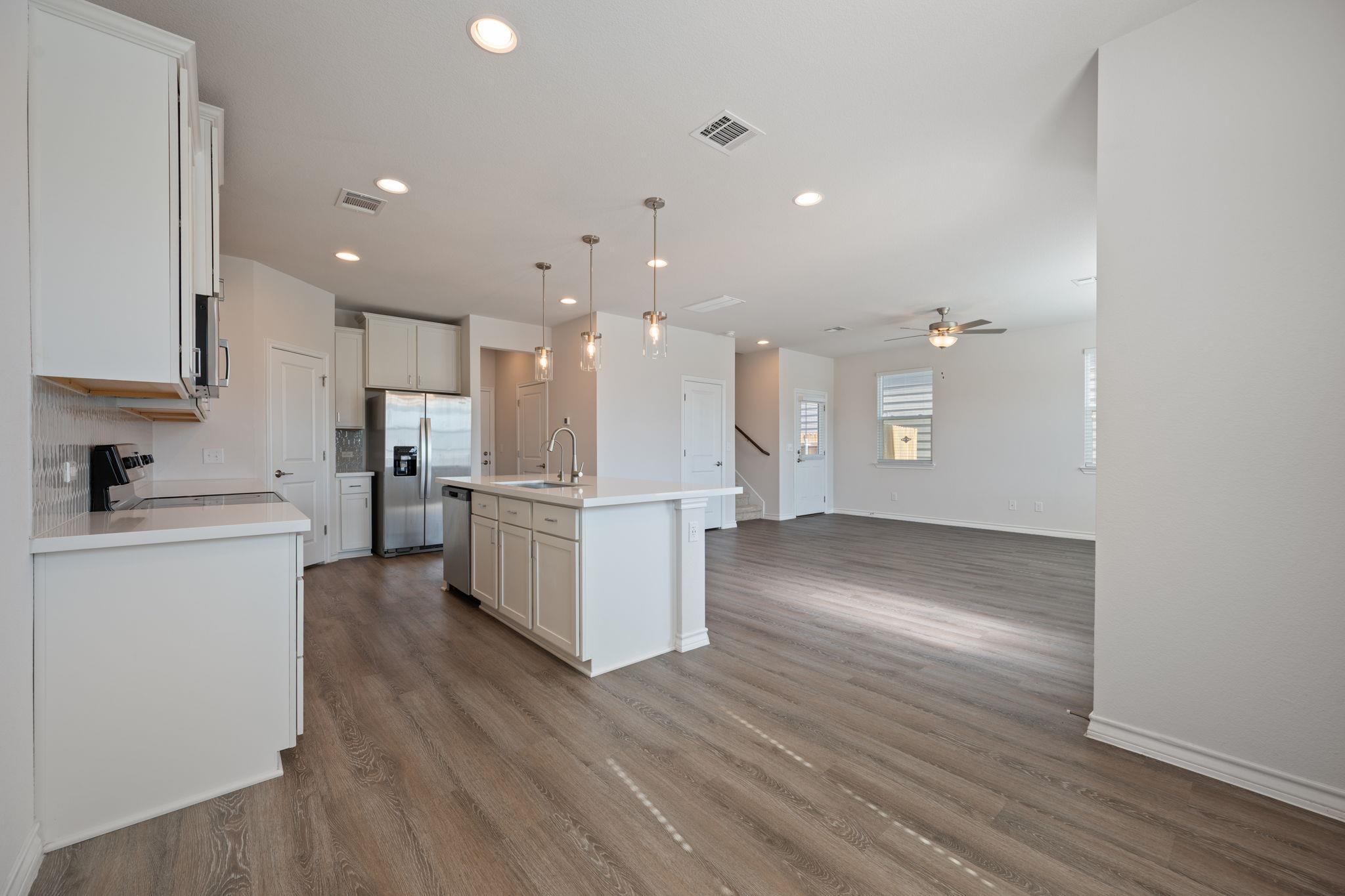 768 Long Run, Liberty Hill, TX 78642