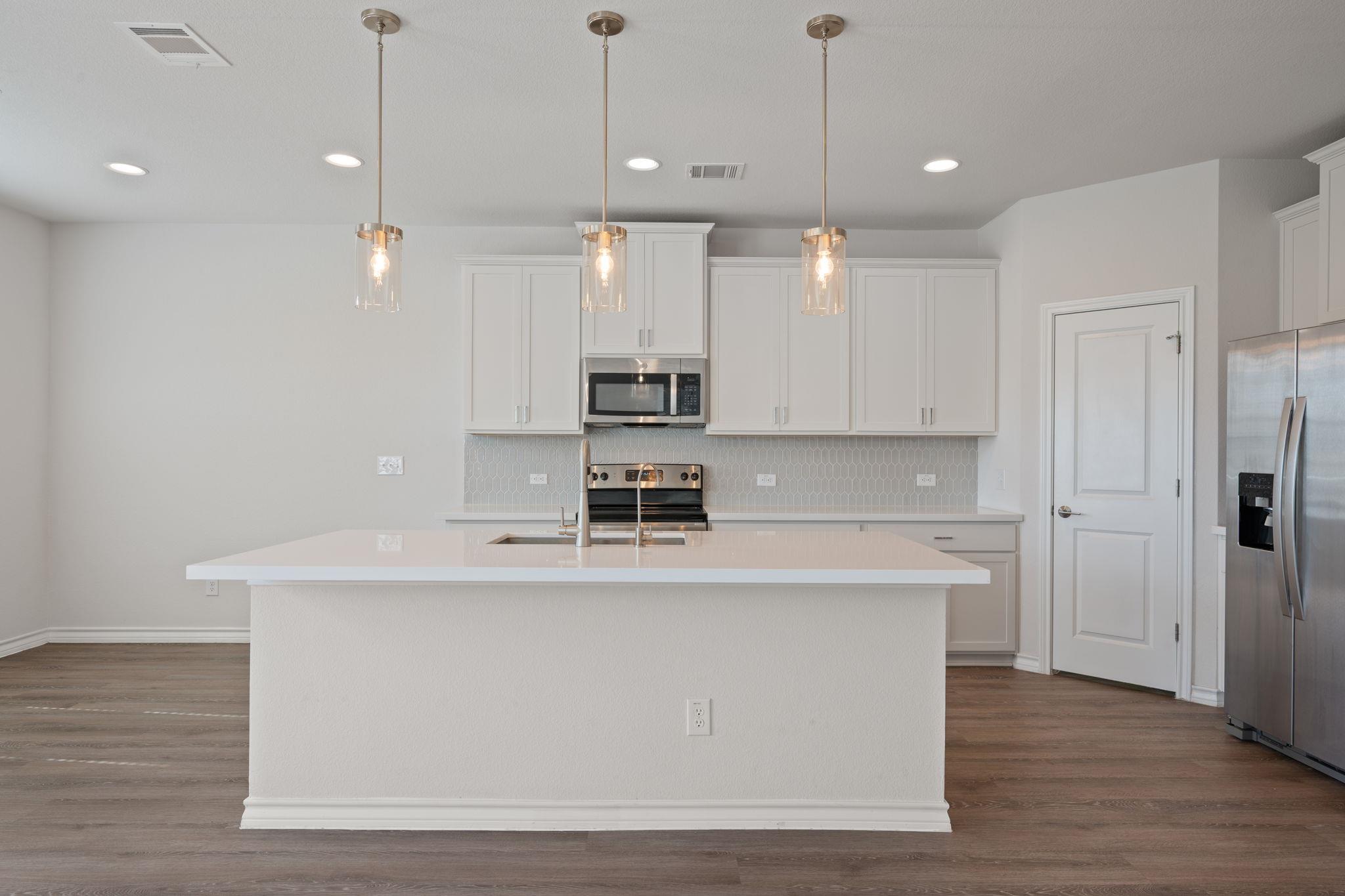 768 Long Run, Liberty Hill, TX 78642