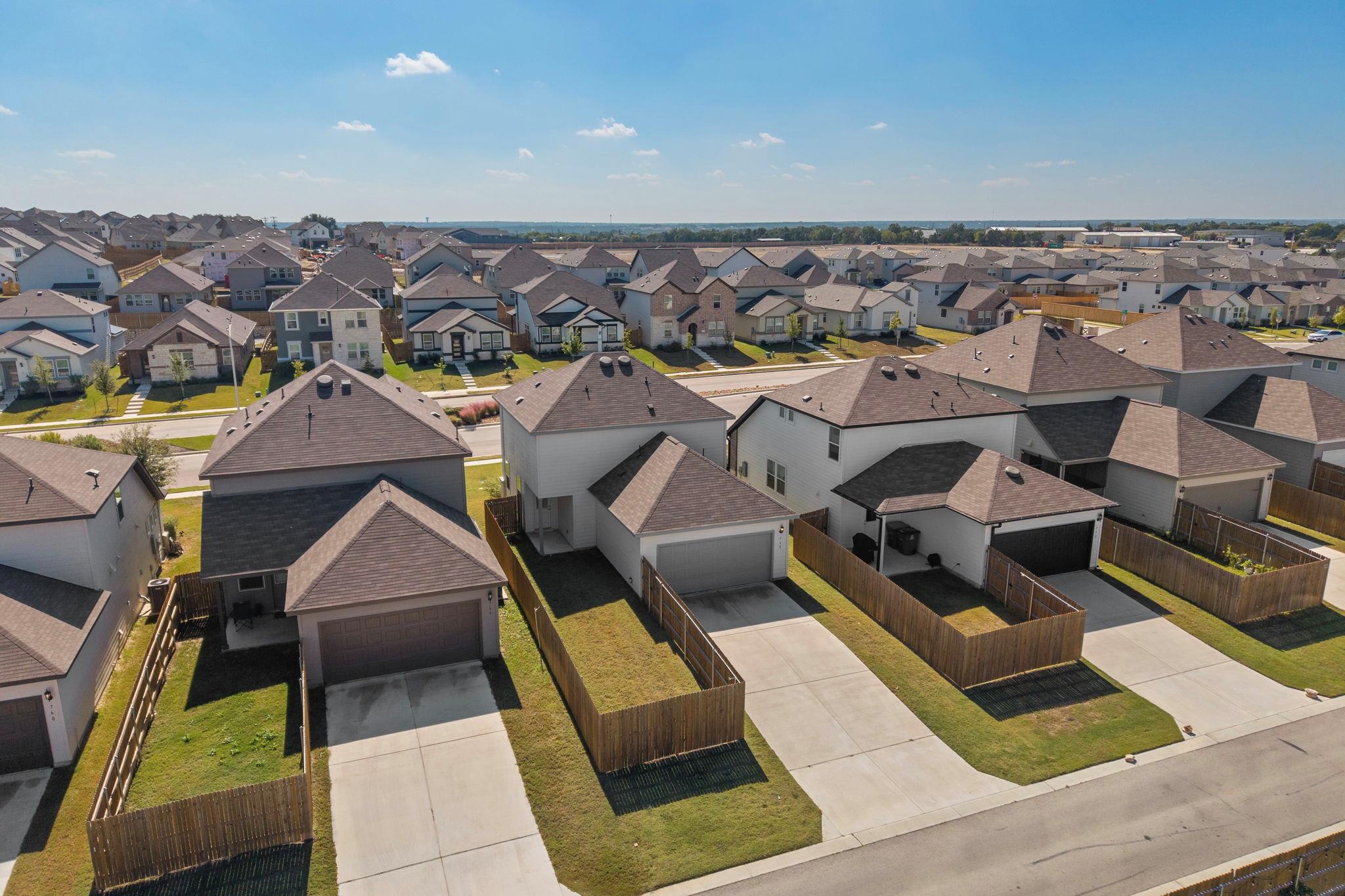 768 Long Run, Liberty Hill, TX 78642