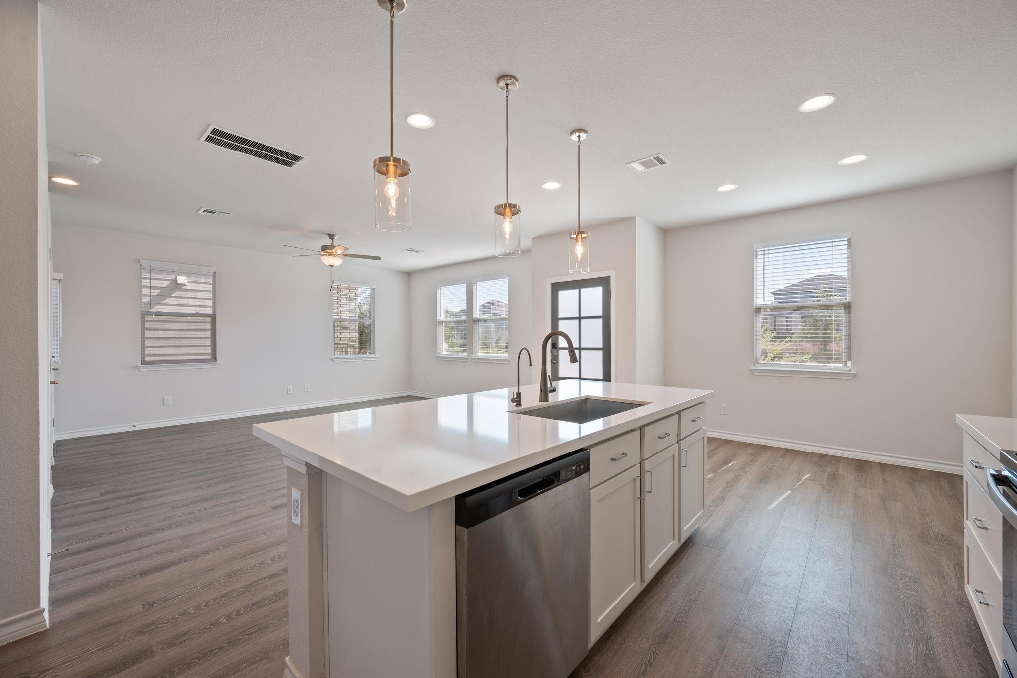 768 Long Run, Liberty Hill, TX 78642