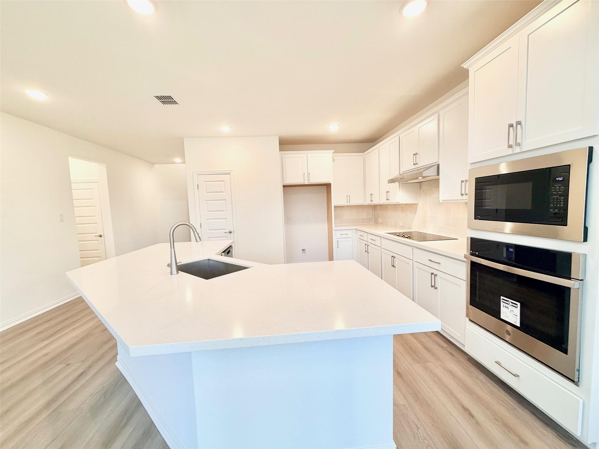 2409 Ambling Trl, Georgetown, TX 78628