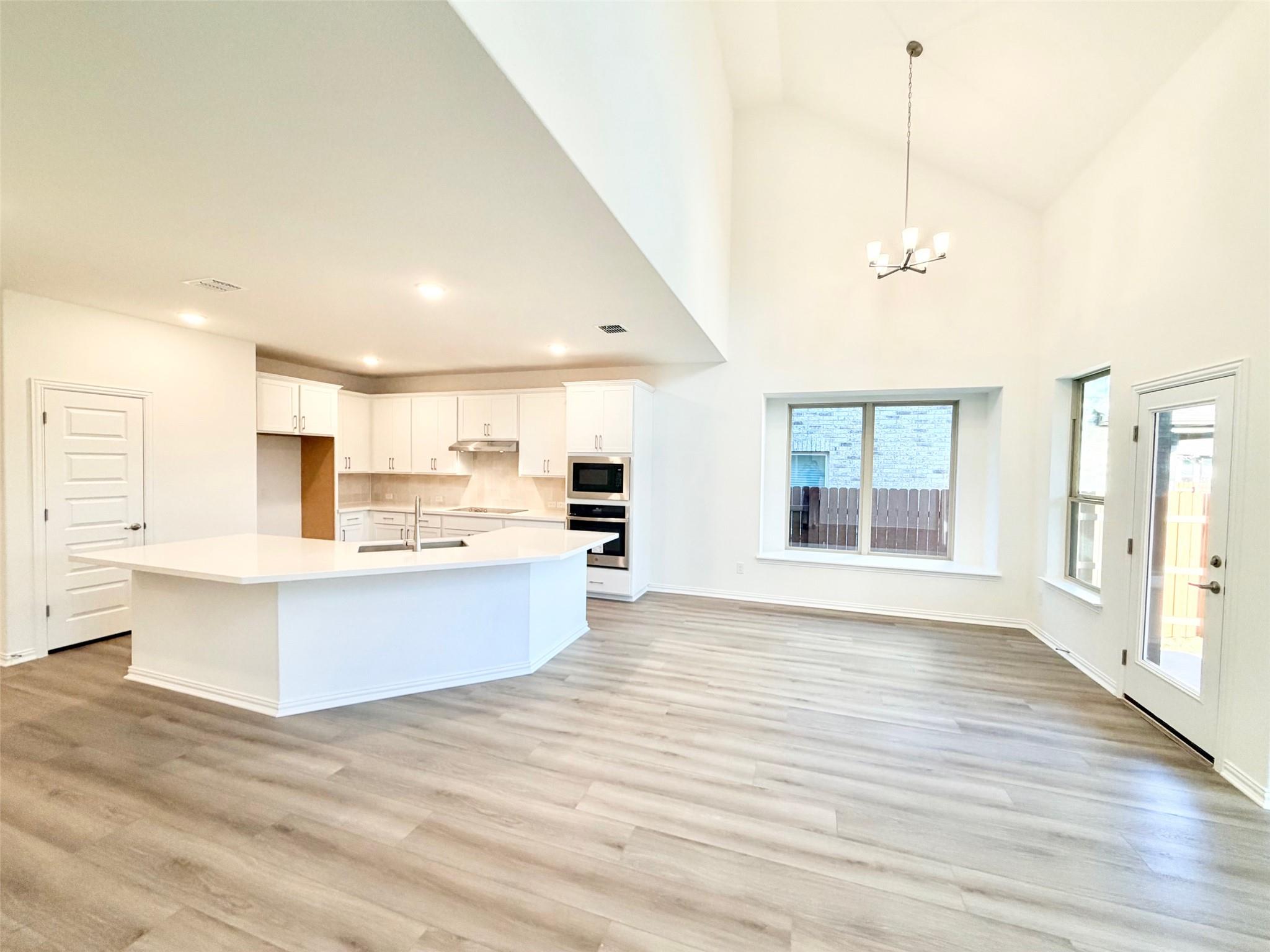 2409 Ambling Trl, Georgetown, TX 78628