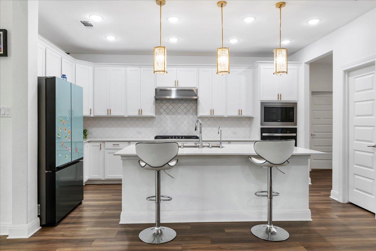 240 Inlet Ln, Leander, TX 78641