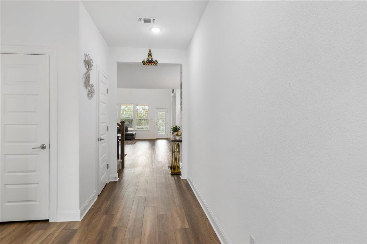 240 Inlet Ln, Leander, TX 78641