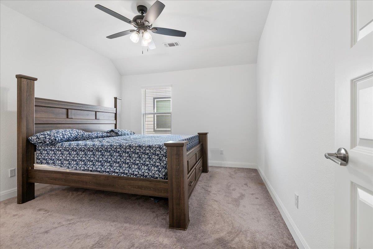 240 Inlet Ln, Leander, TX 78641