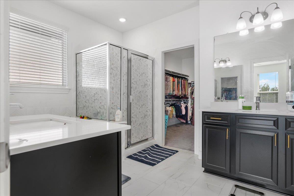 240 Inlet Ln, Leander, TX 78641