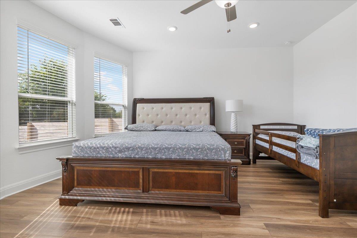 240 Inlet Ln, Leander, TX 78641