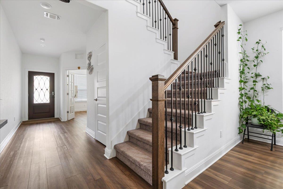 240 Inlet Ln, Leander, TX 78641