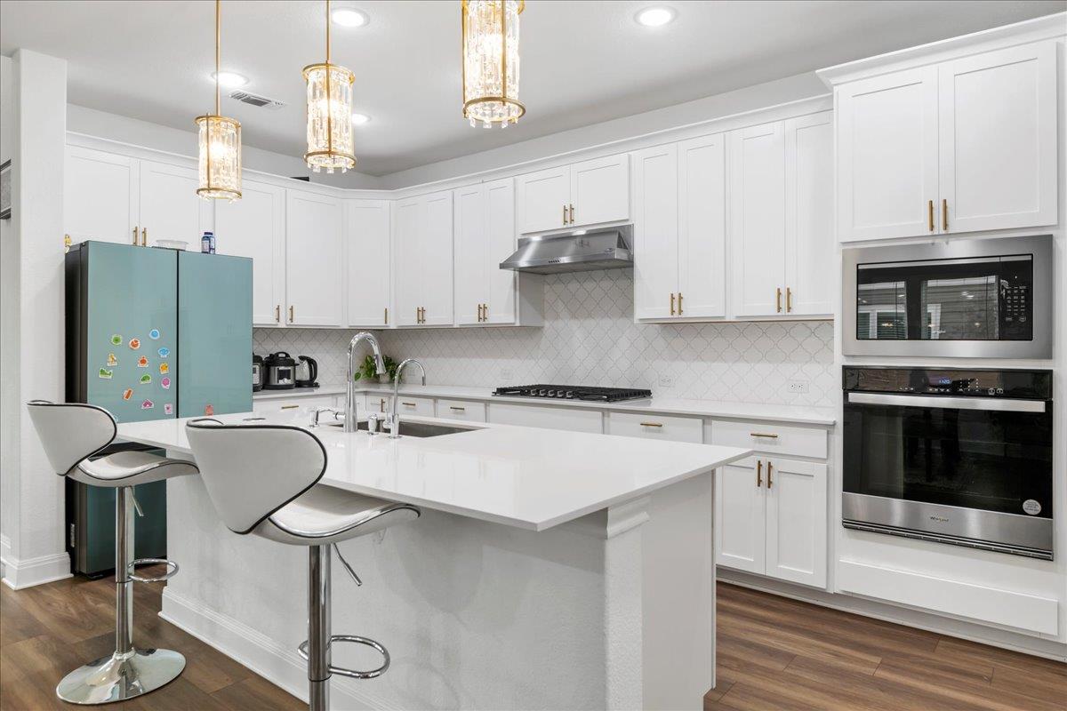 240 Inlet Ln, Leander, TX 78641