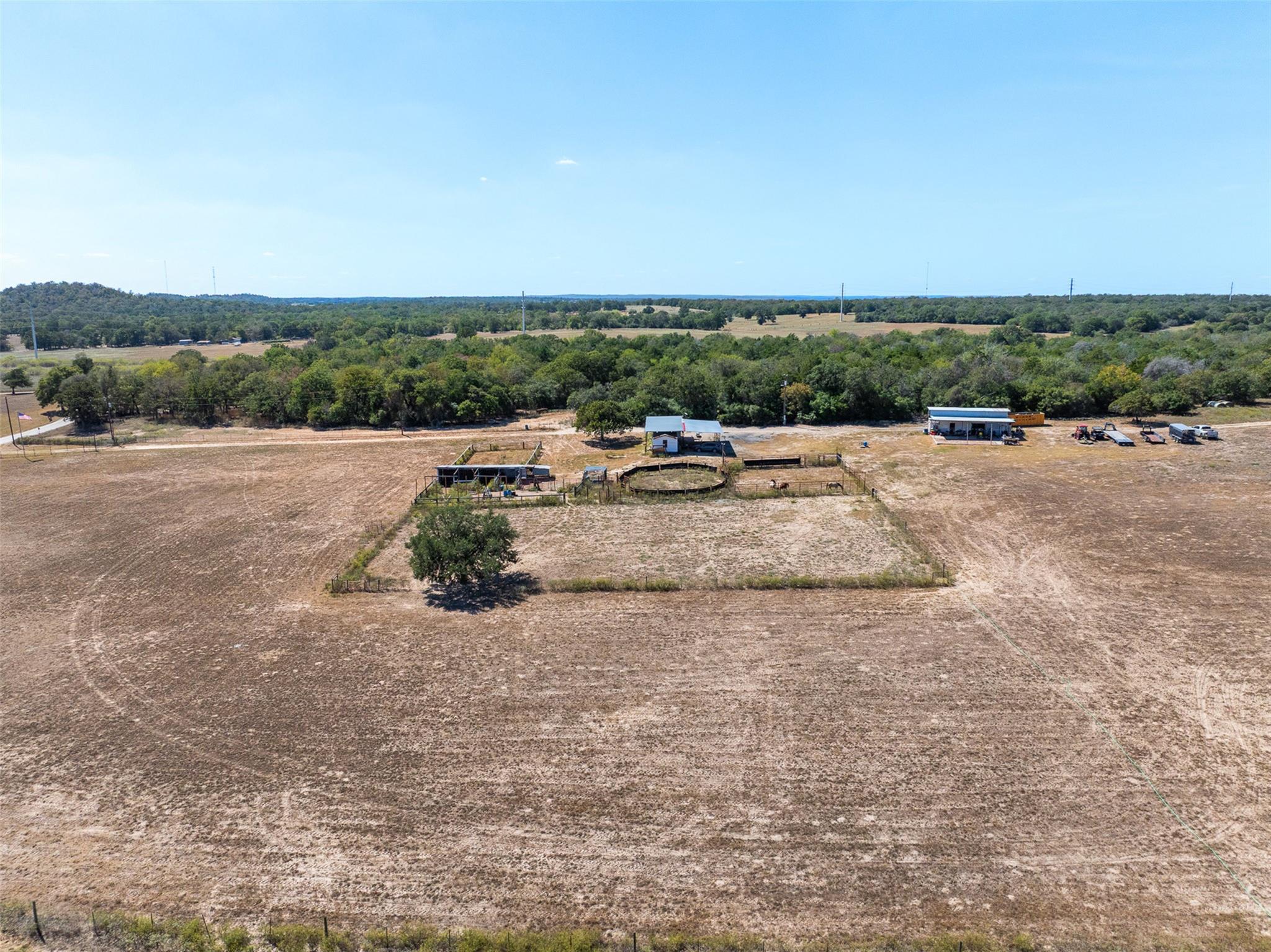 2135 Mule Creek Rd, Harwood, TX 78632