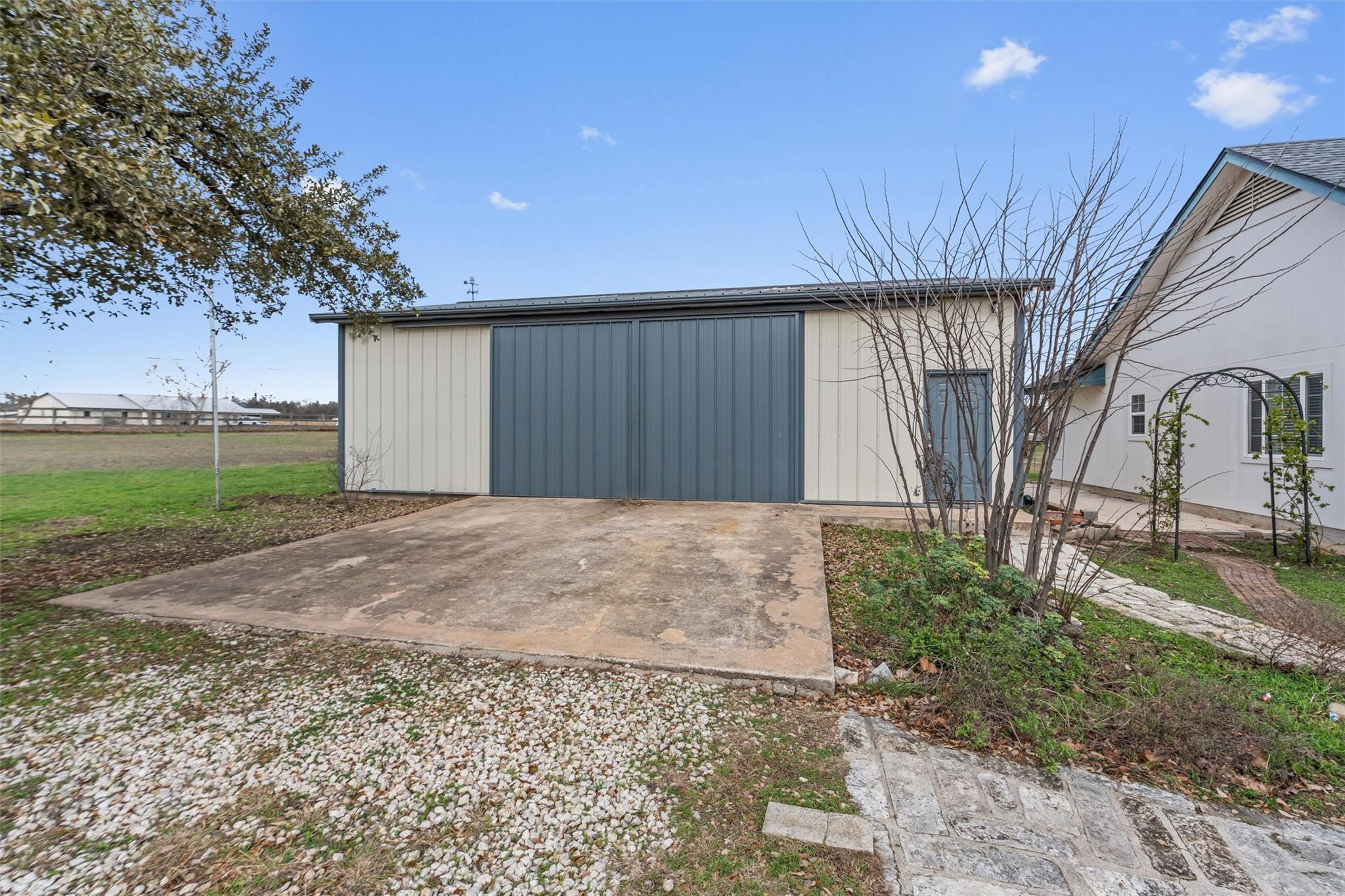 281 Lemens Ave, Hutto, TX 78634
