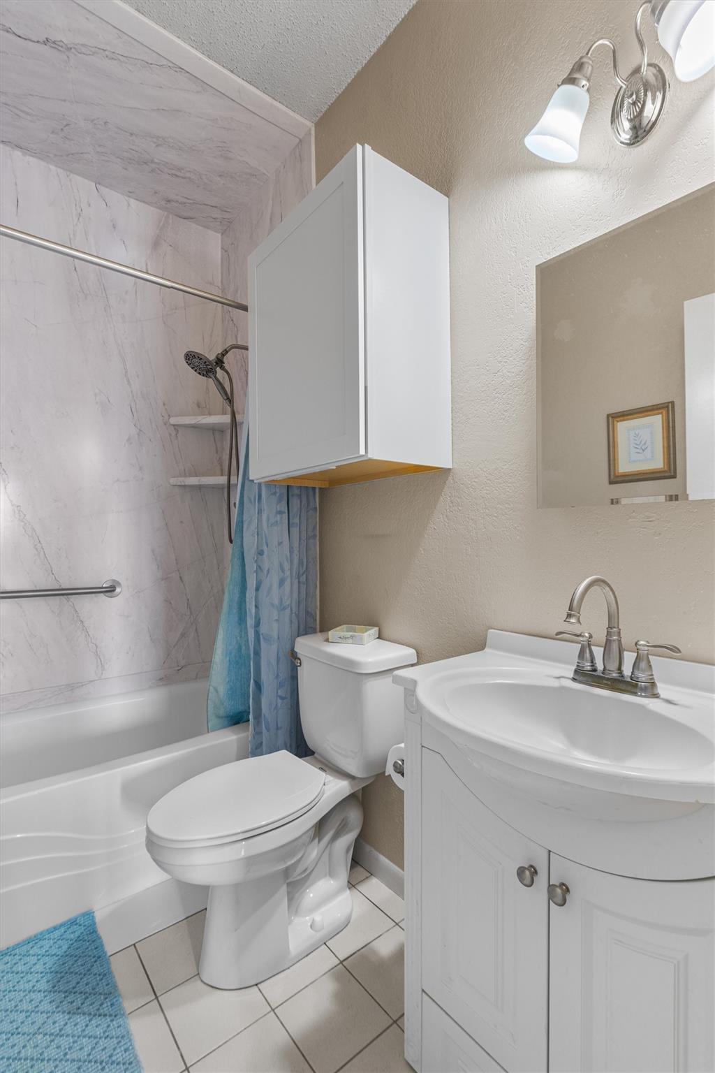 281 Lemens Ave, Hutto, TX 78634