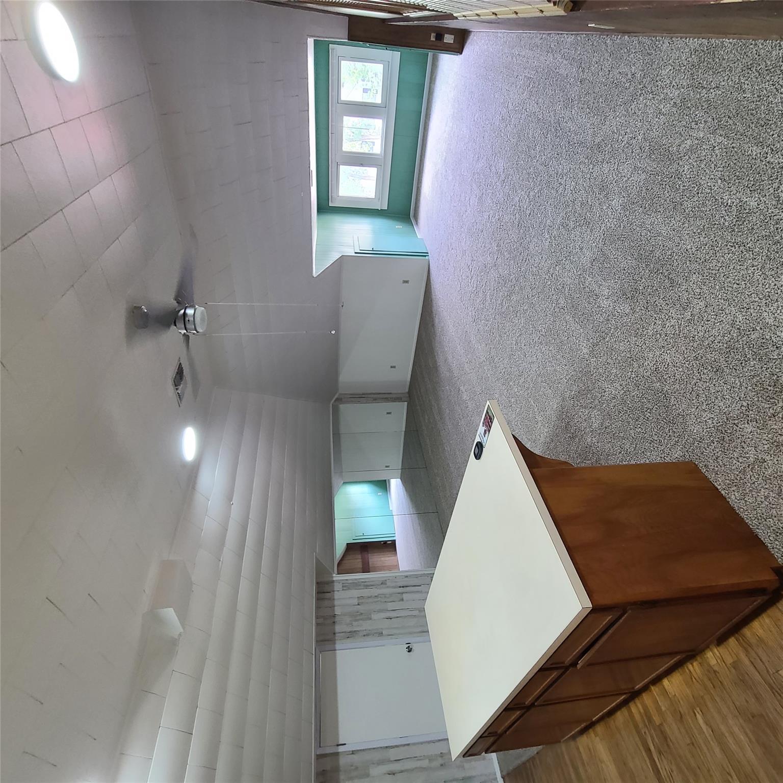 615 E Washington St, Giddings, TX 78942