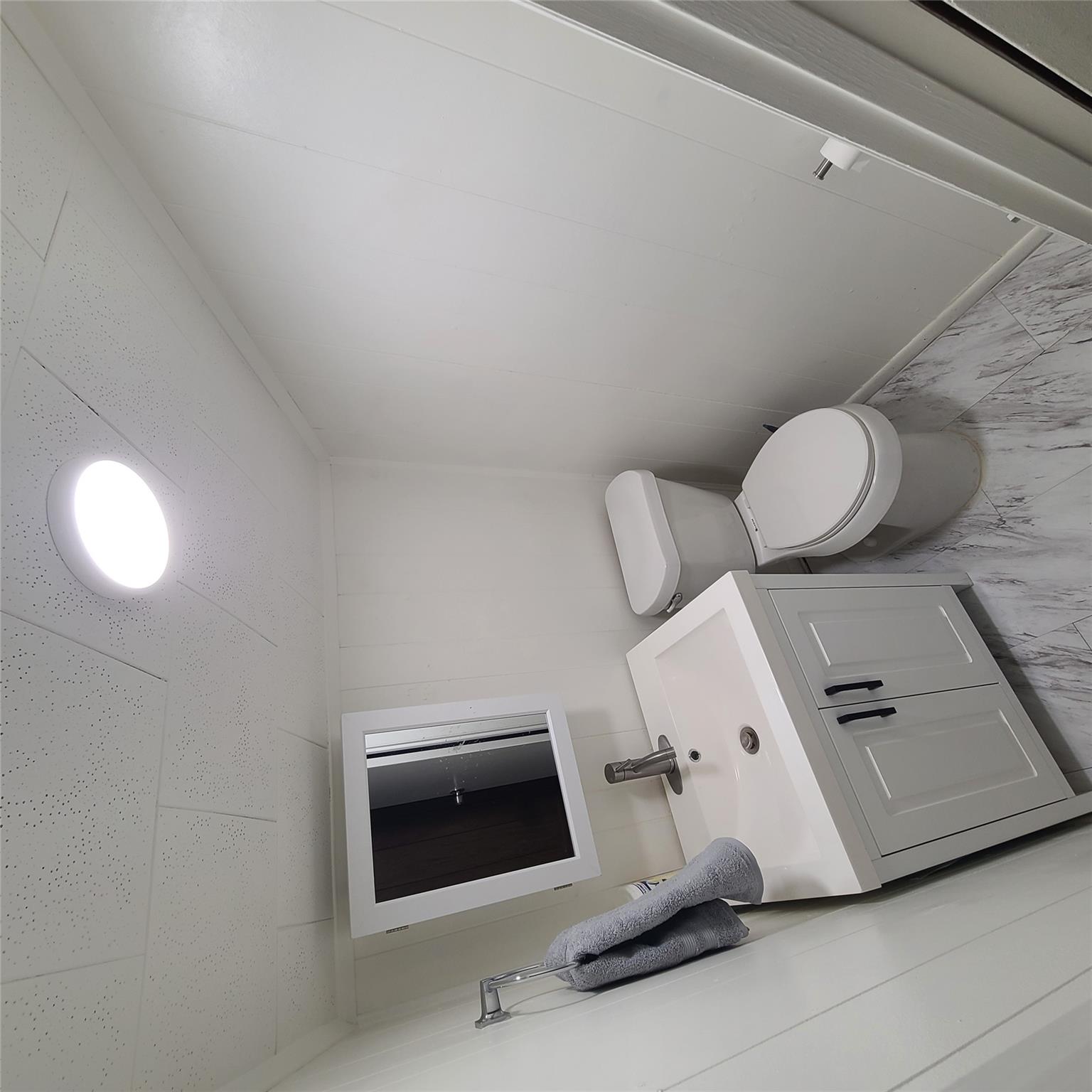 615 E Washington St, Giddings, TX 78942