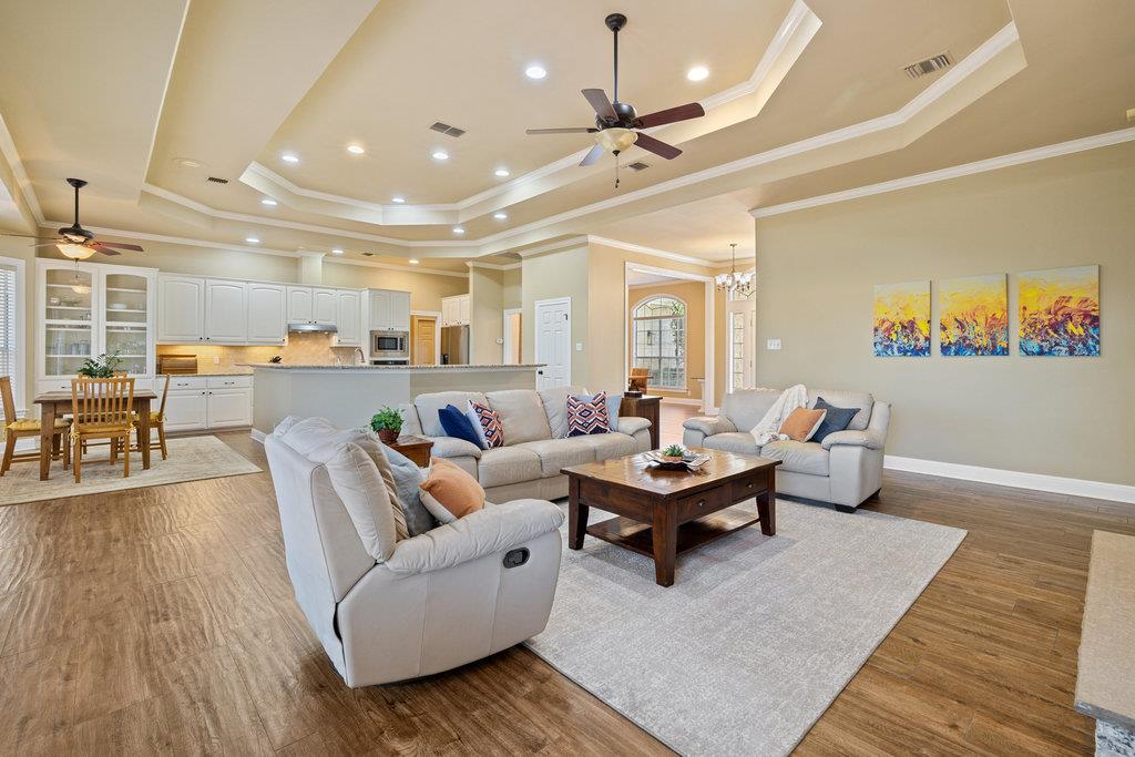 3507 Bee Creek Rd, Spicewood, TX 78669