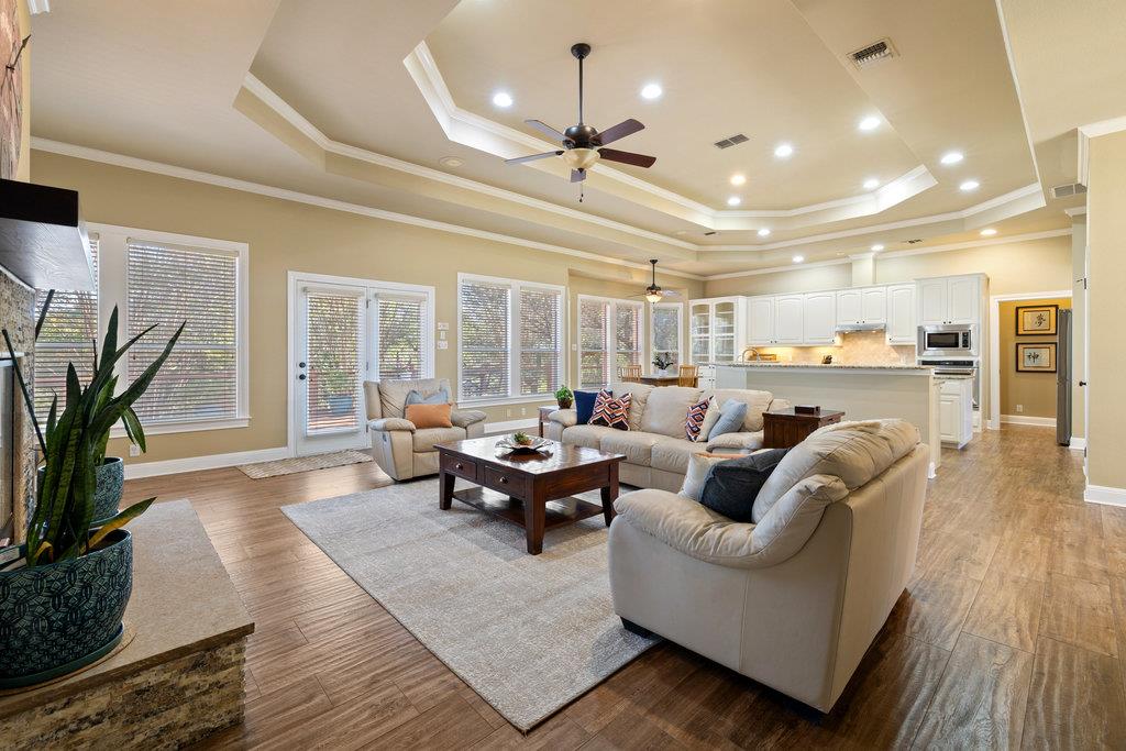 3507 Bee Creek Rd, Spicewood, TX 78669