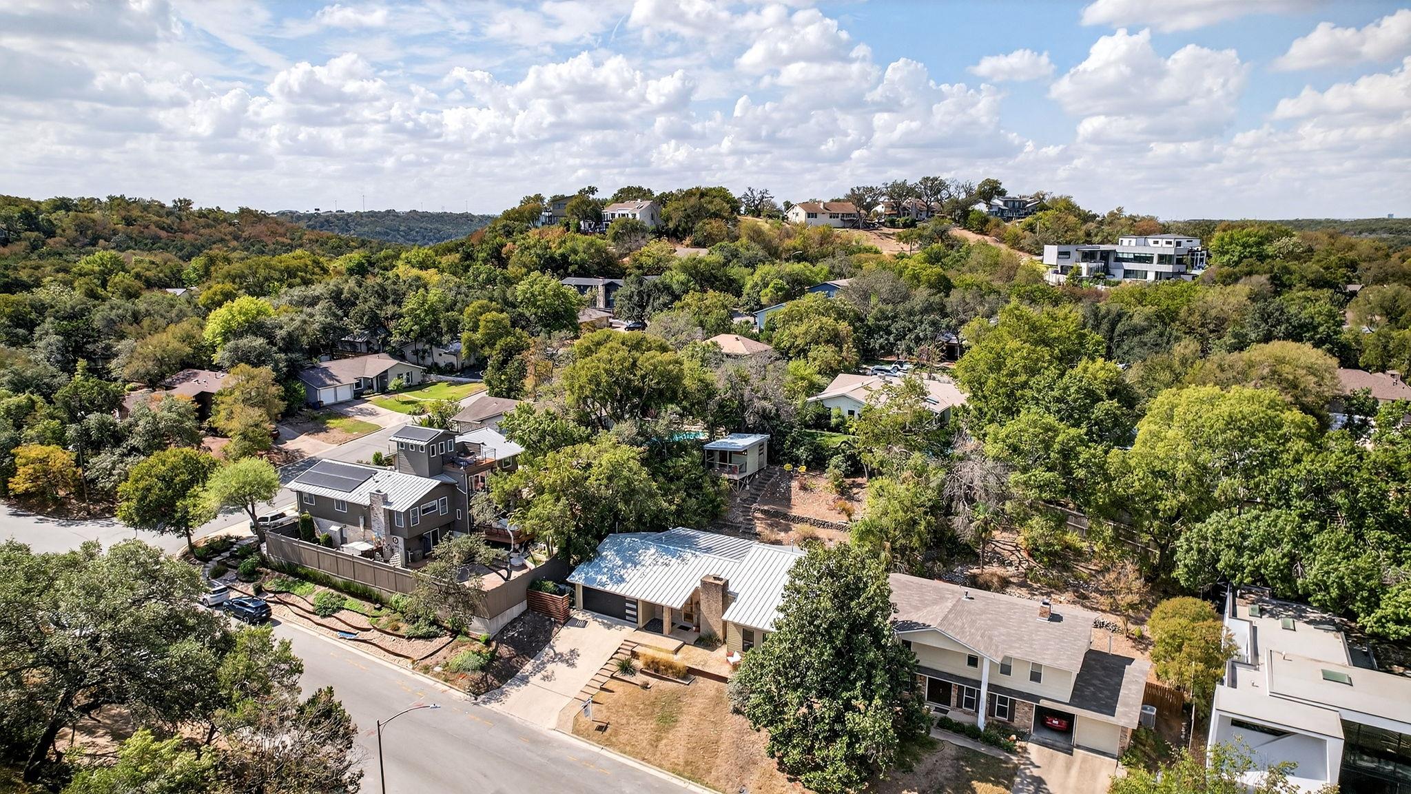 2112 Matterhorn Ln, Austin, TX 78704