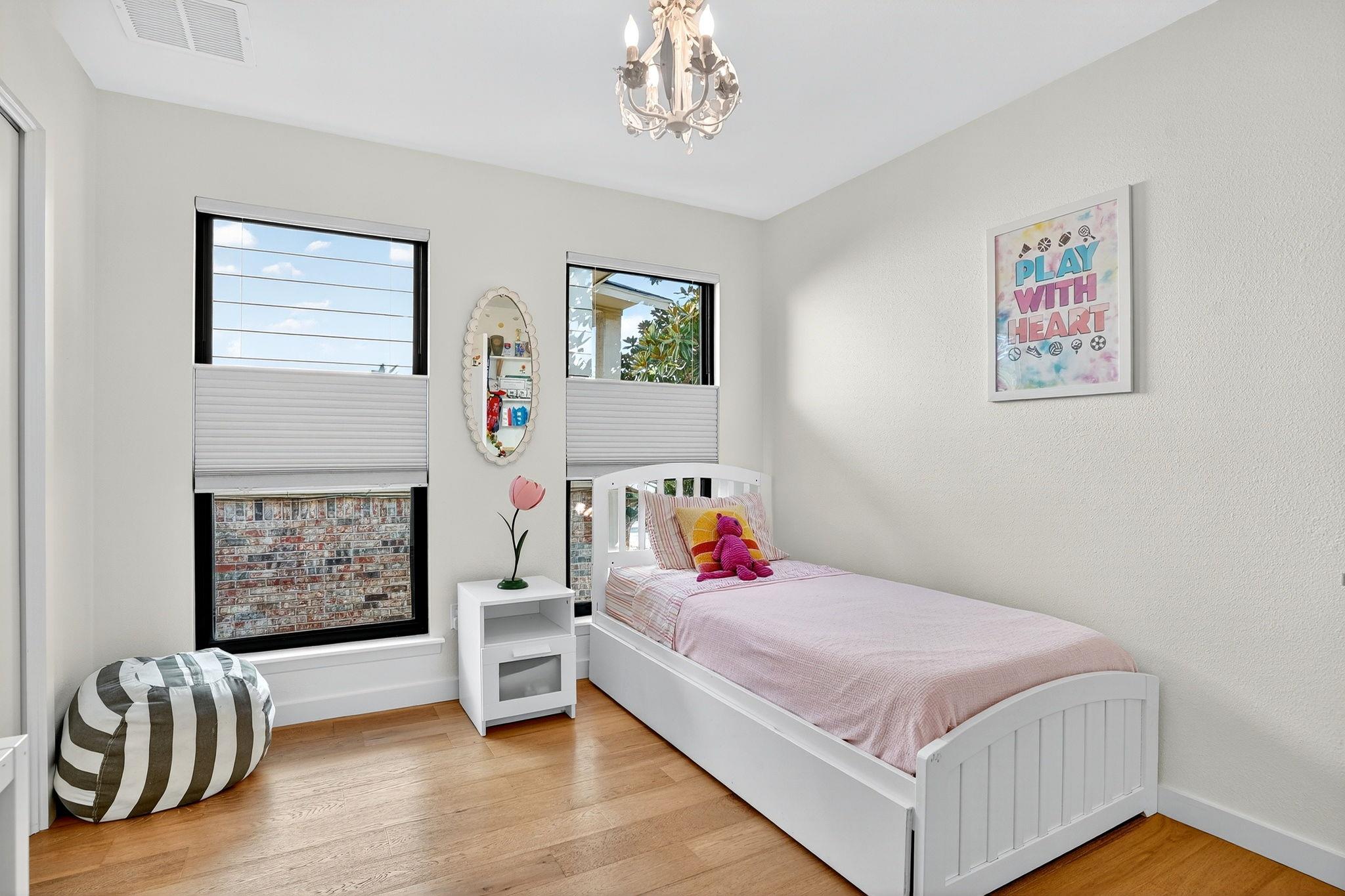 2112 Matterhorn Ln, Austin, TX 78704