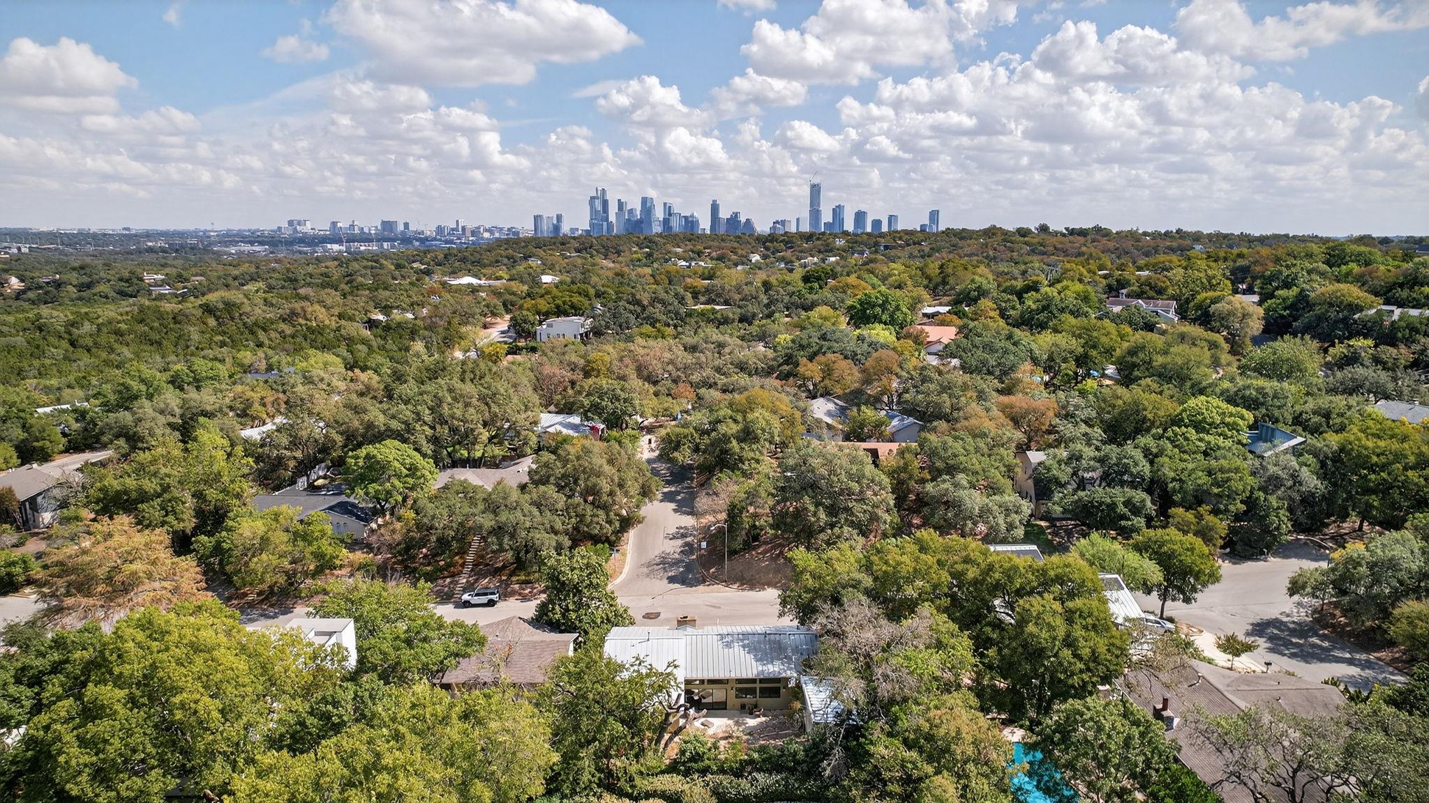 2112 Matterhorn Ln, Austin, TX 78704