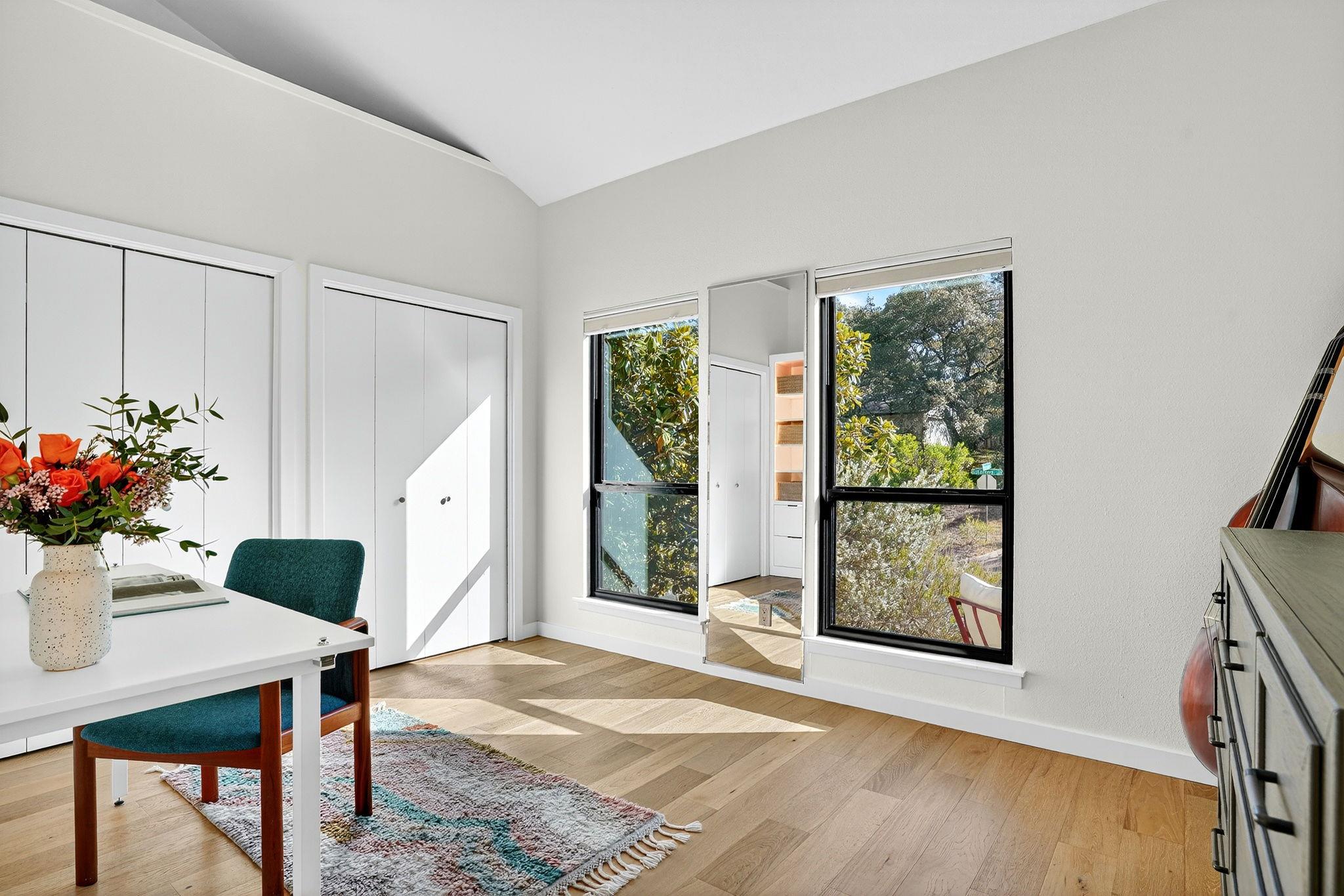 2112 Matterhorn Ln, Austin, TX 78704