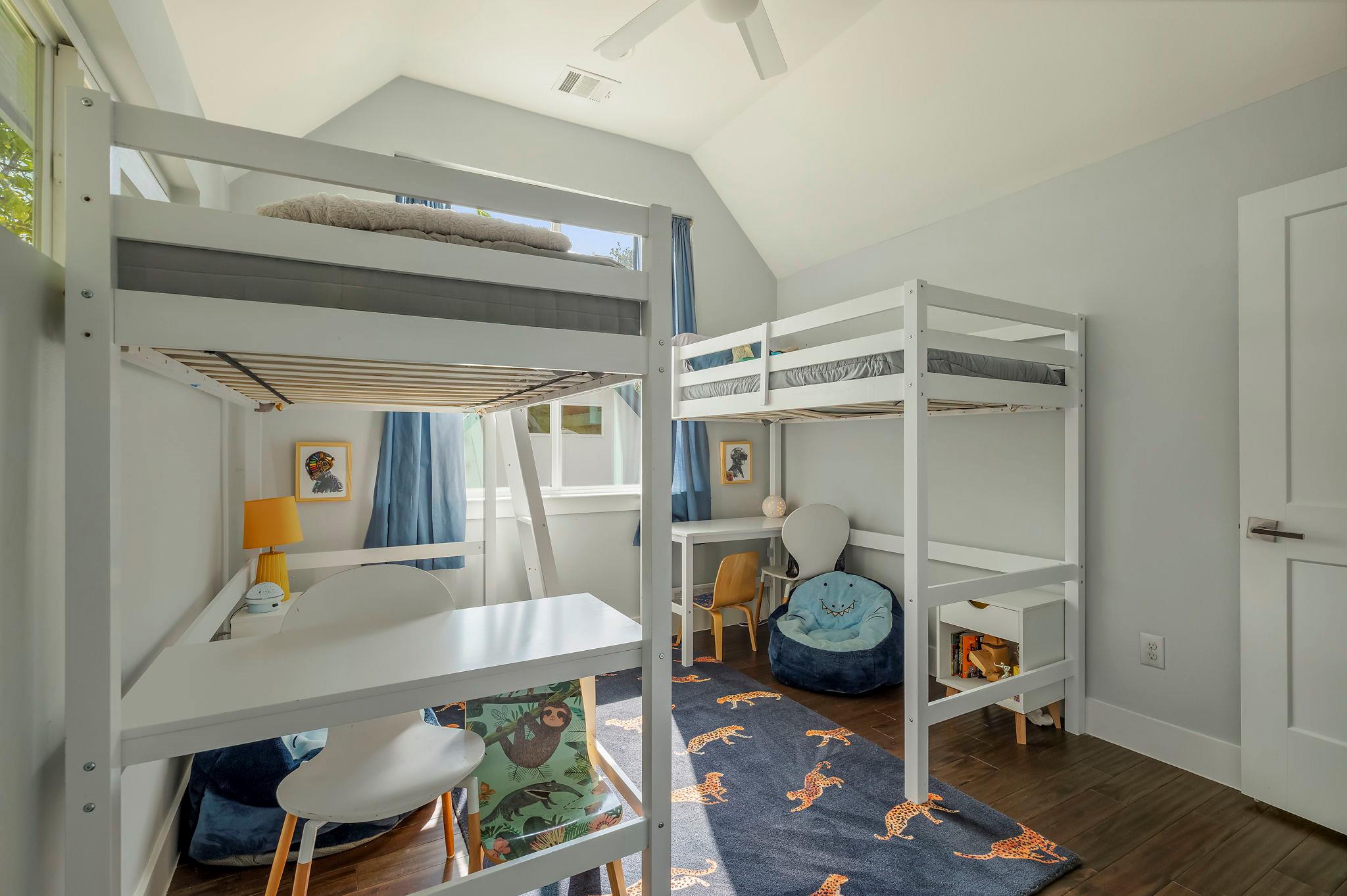 2812 Oak Springs Dr # 2, Austin, TX 78702