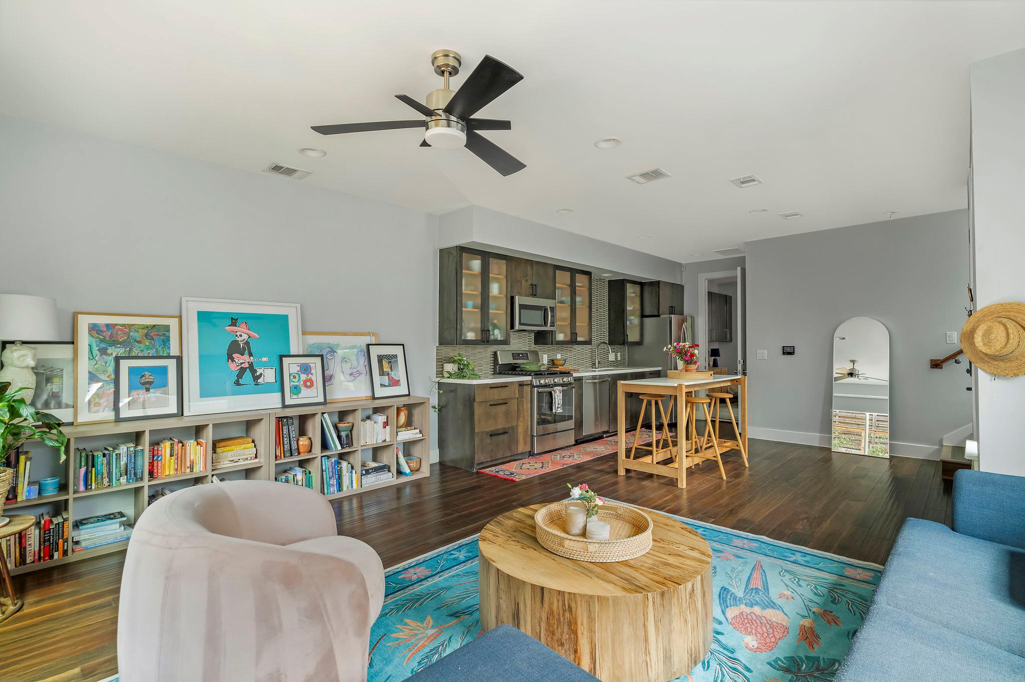 2812 Oak Springs Dr # 2, Austin, TX 78702