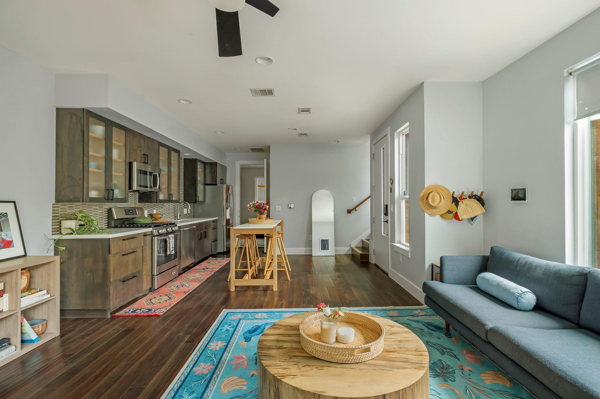 2812 Oak Springs Dr # 2, Austin, TX 78702