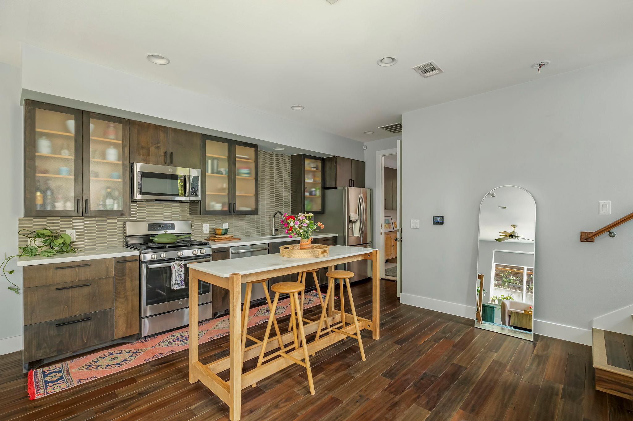 2812 Oak Springs Dr # 2, Austin, TX 78702