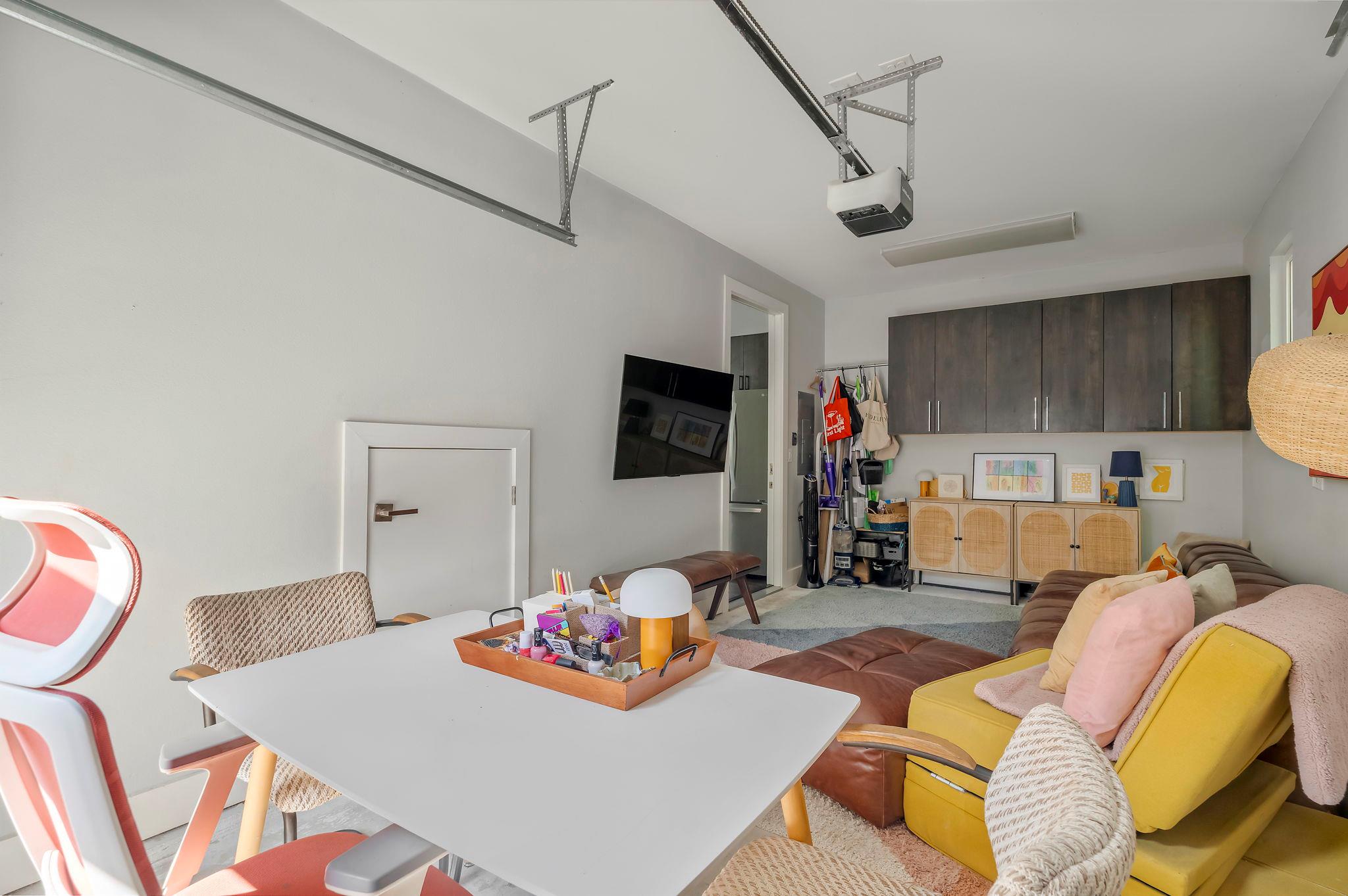 2812 Oak Springs Dr # 2, Austin, TX 78702