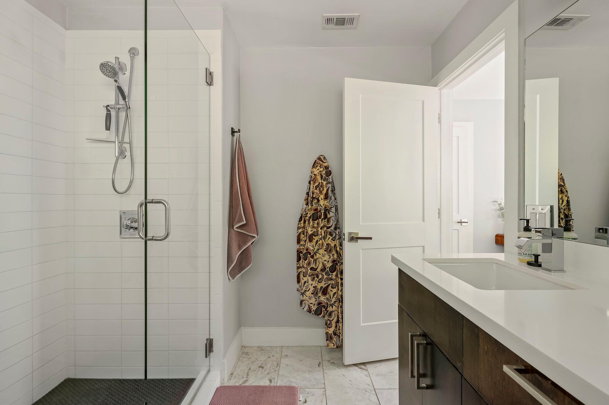 2812 Oak Springs Dr # 2, Austin, TX 78702