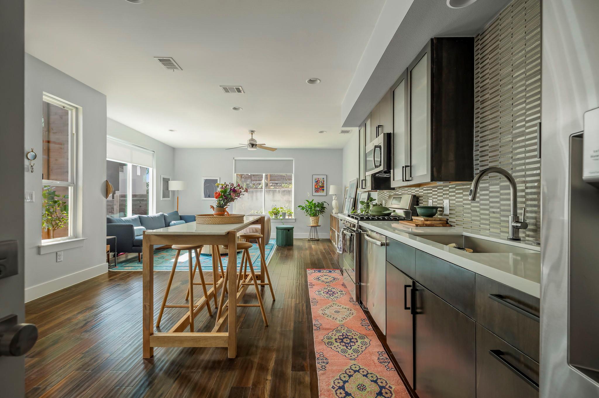 2812 Oak Springs Dr # 2, Austin, TX 78702