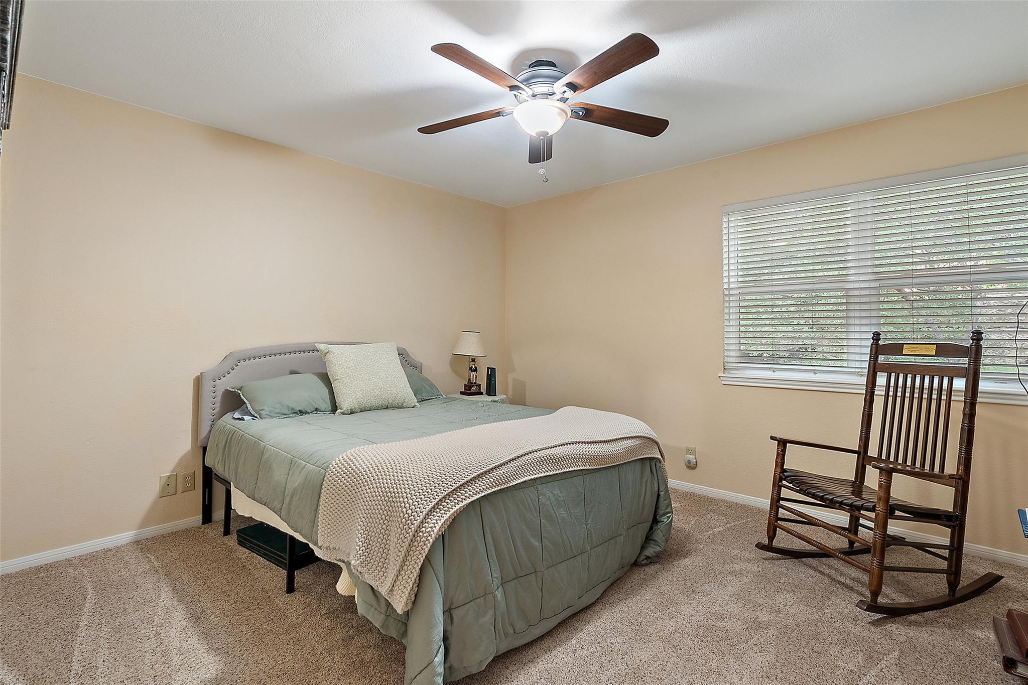 1011 Ridge Point Dr, Marble Falls, TX 78654